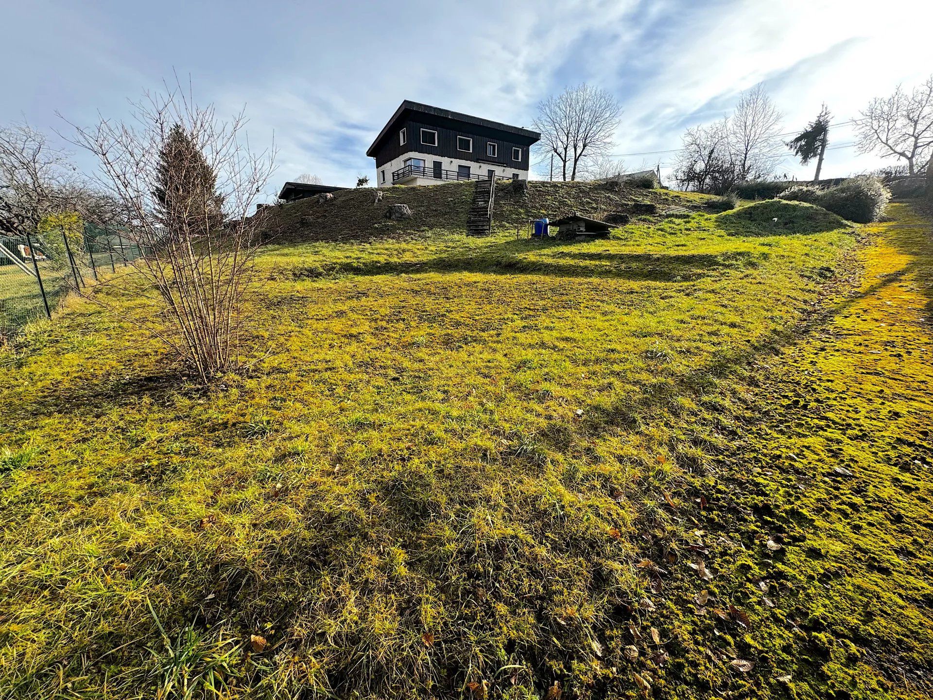 Terre dans Maclamod, Auvergne-Rhône-Alpes 12539013