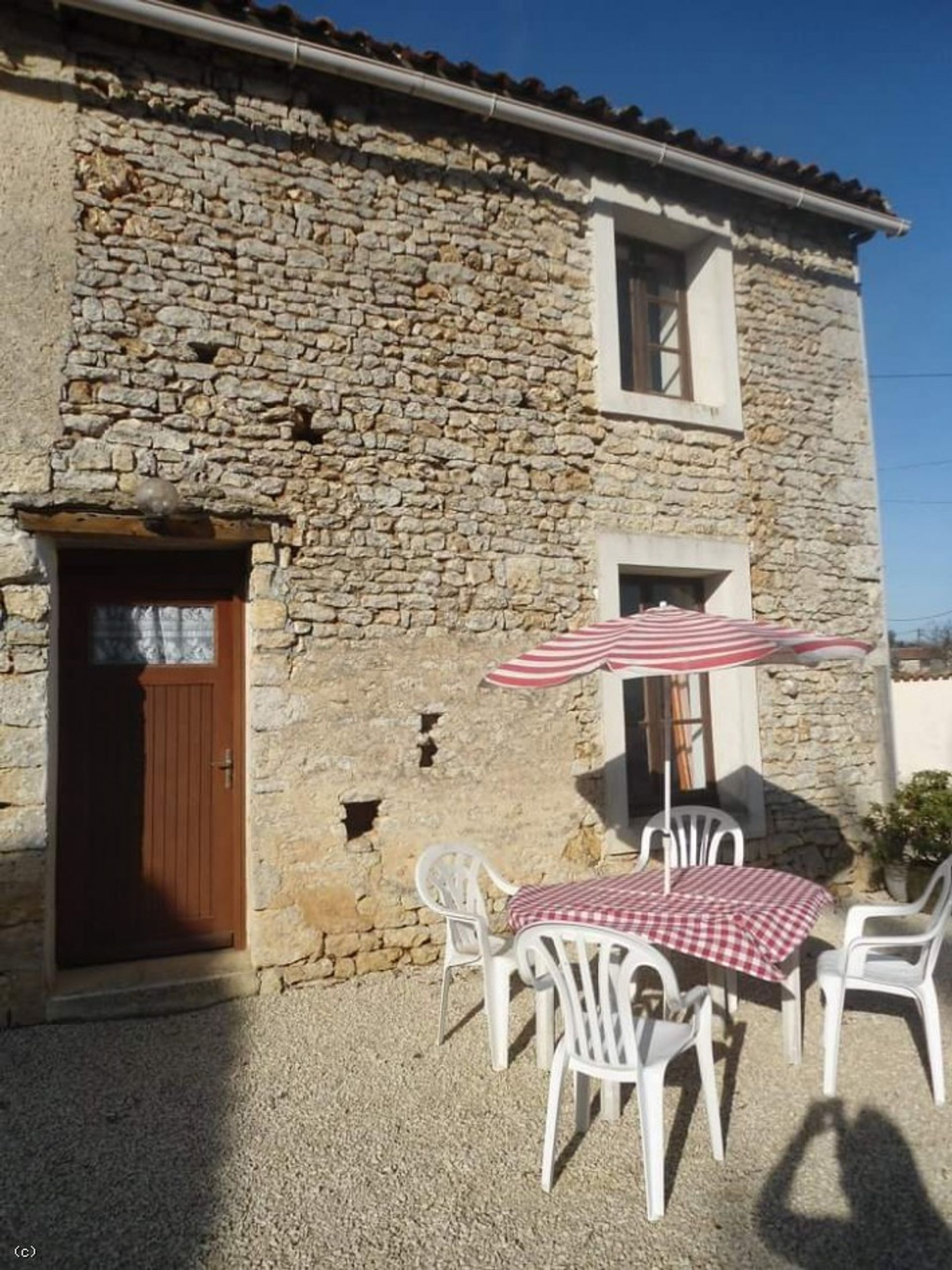 Hus i Villefagnan, Nouvelle-Aquitaine 12539989