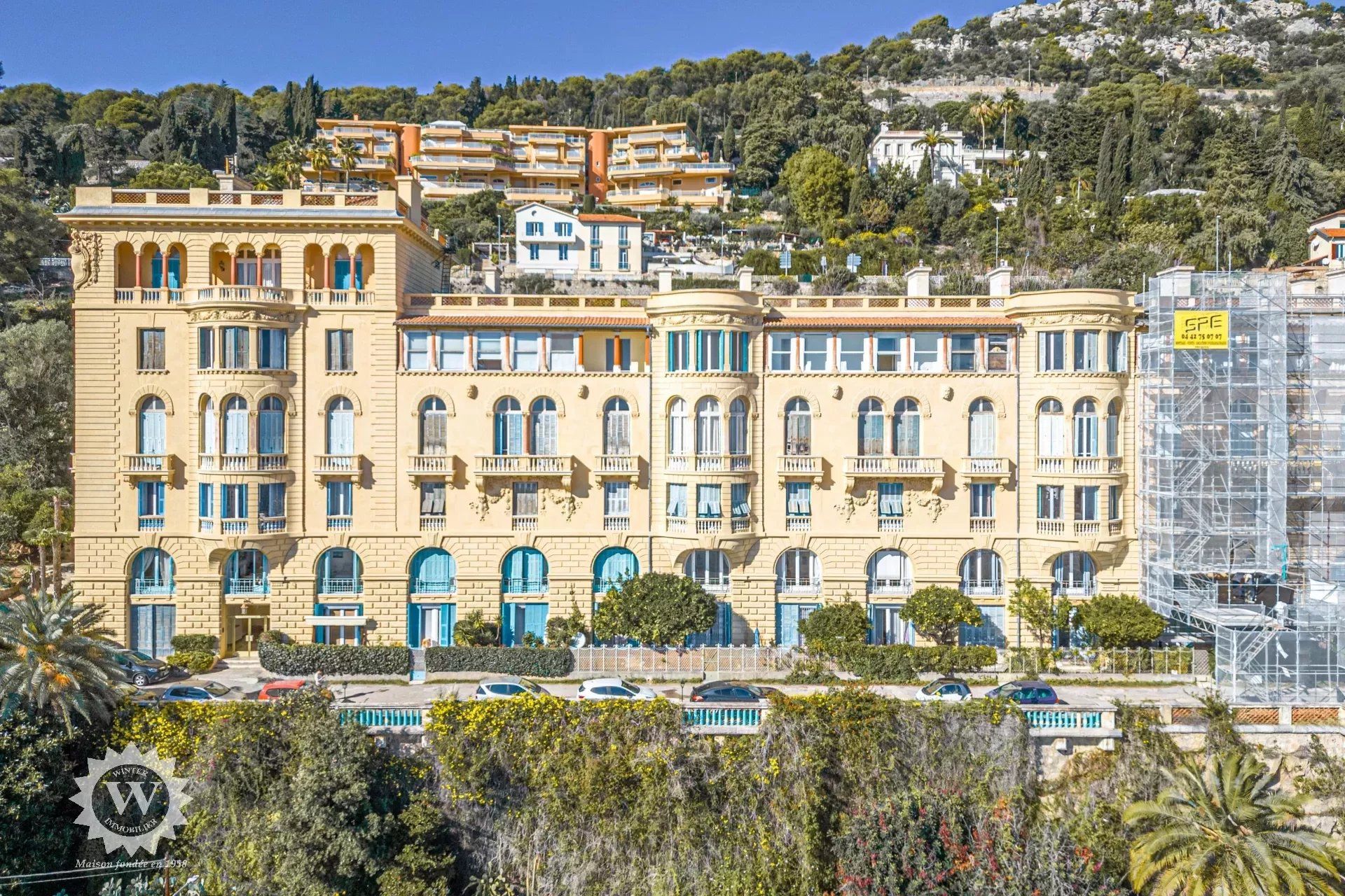 सम्मिलित में Beausoleil, Alpes-Maritimes 12541246