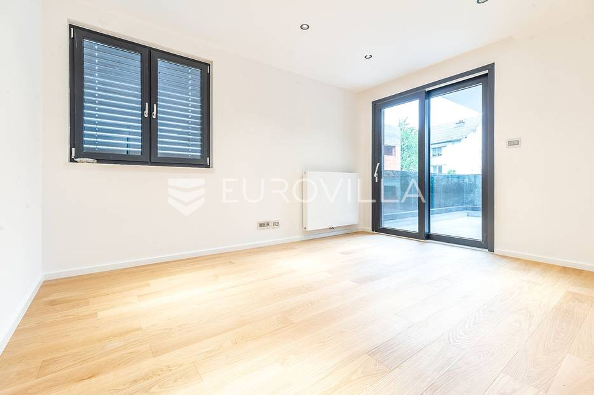 Condominio en Zagreb, Zagreb, Graduado 12541943