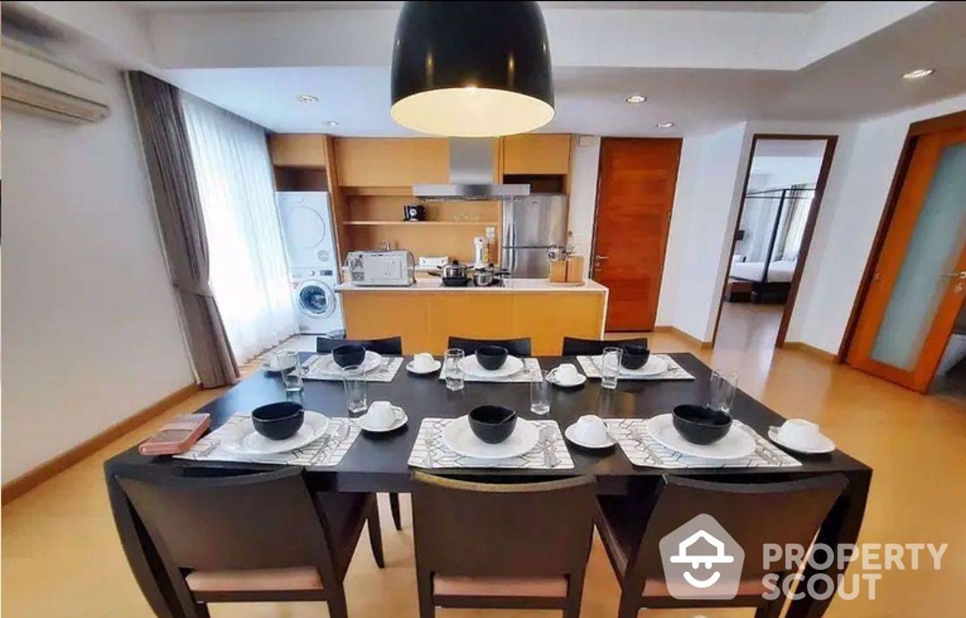 Condominium in Watthana, Krung Thep Maha Nakhon 12542515