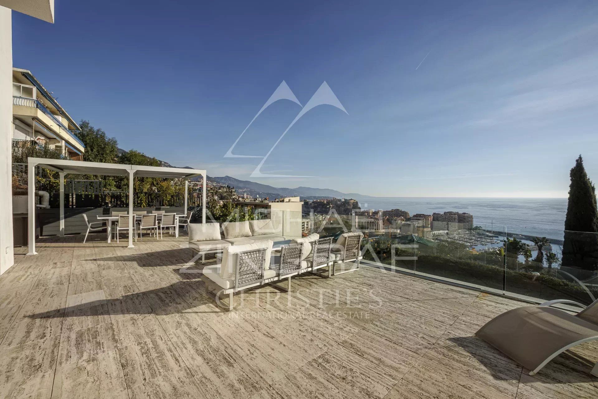 Condominium in Cap-d'Ail, Alpes-Maritimes 12542597