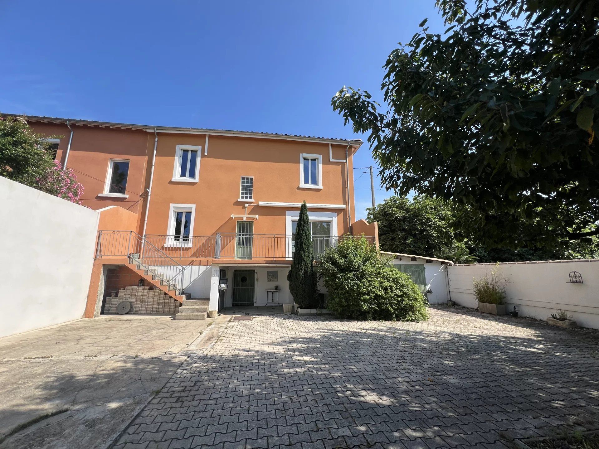 Residential in Montélimar, Drôme 12542606