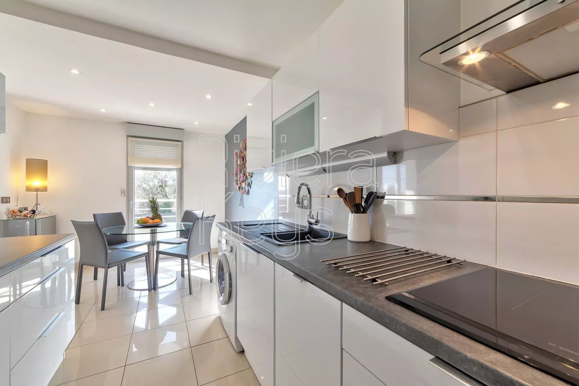 Condominio en Antibes, Alpes-Maritimes 12542707