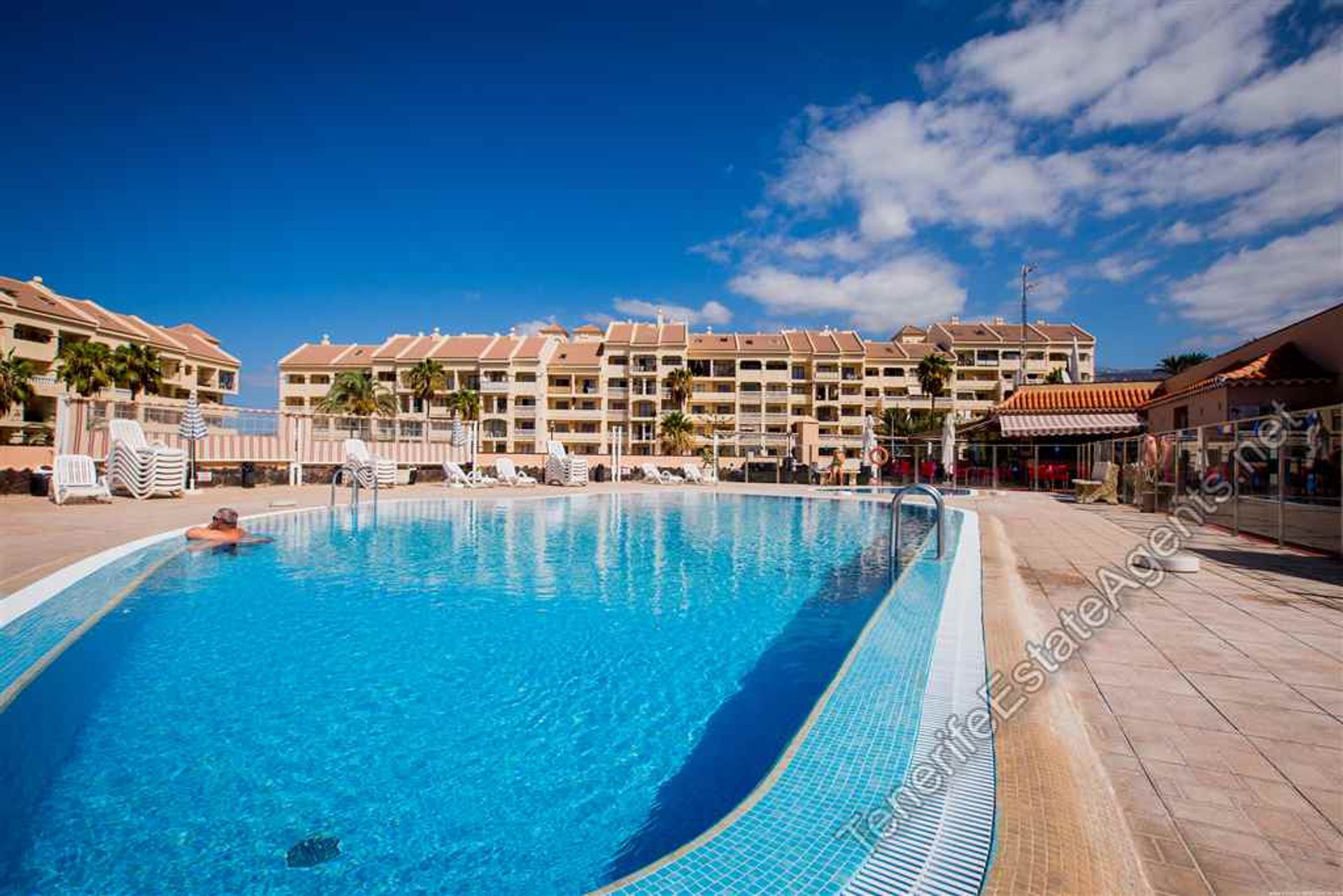 Condominium in Los Cristianos, Canarische eilanden 12542780