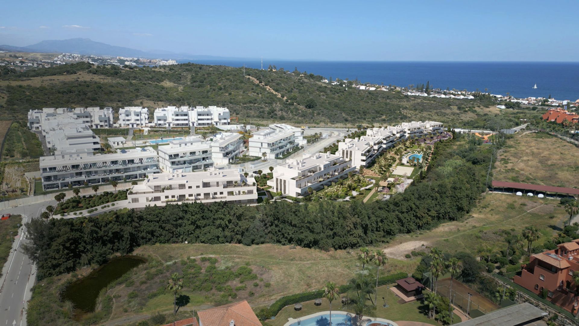 Condominium in Estepona, Andalusia 12542899