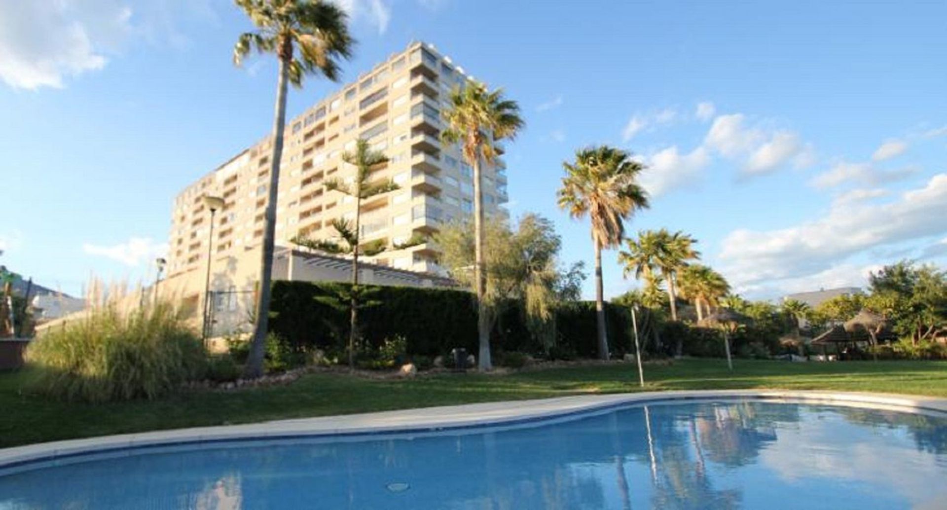 Condominium in Benalmádena, Andalucía 12543586