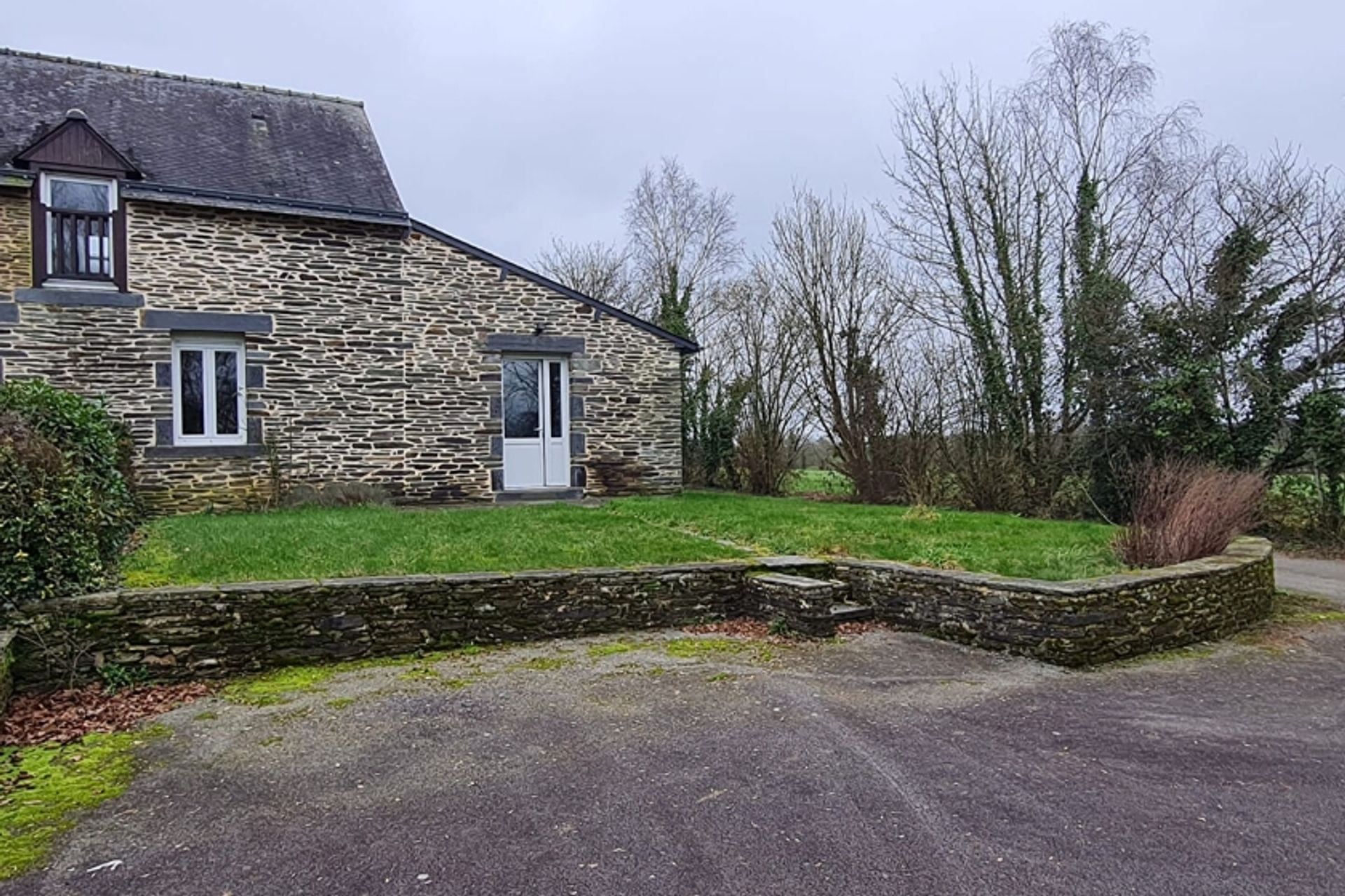 House in Caro, Bretagne 12543754