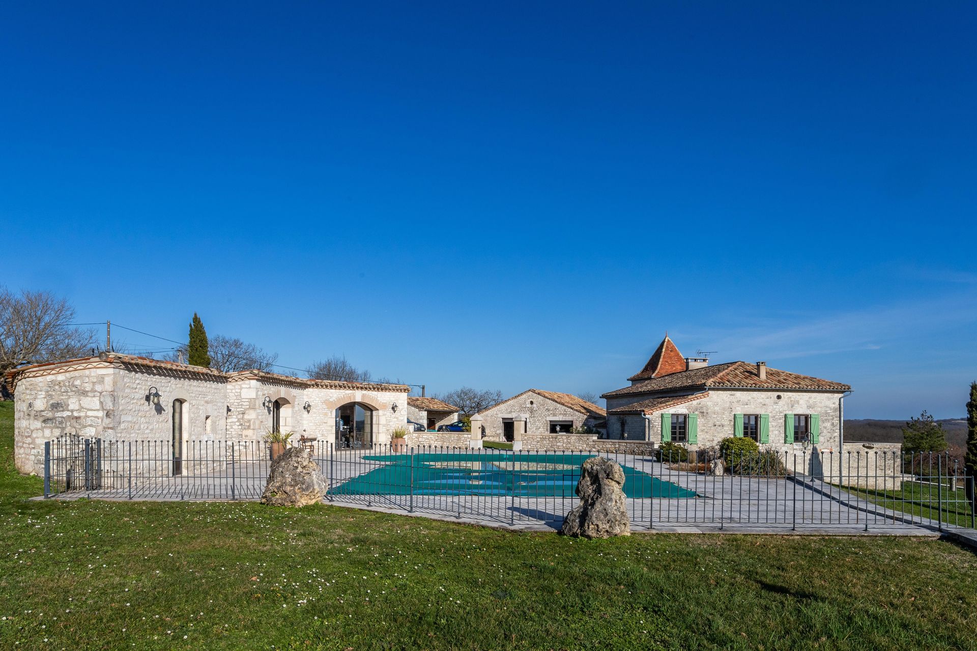 Hus i Saint-Daunes, Occitanie 12543796