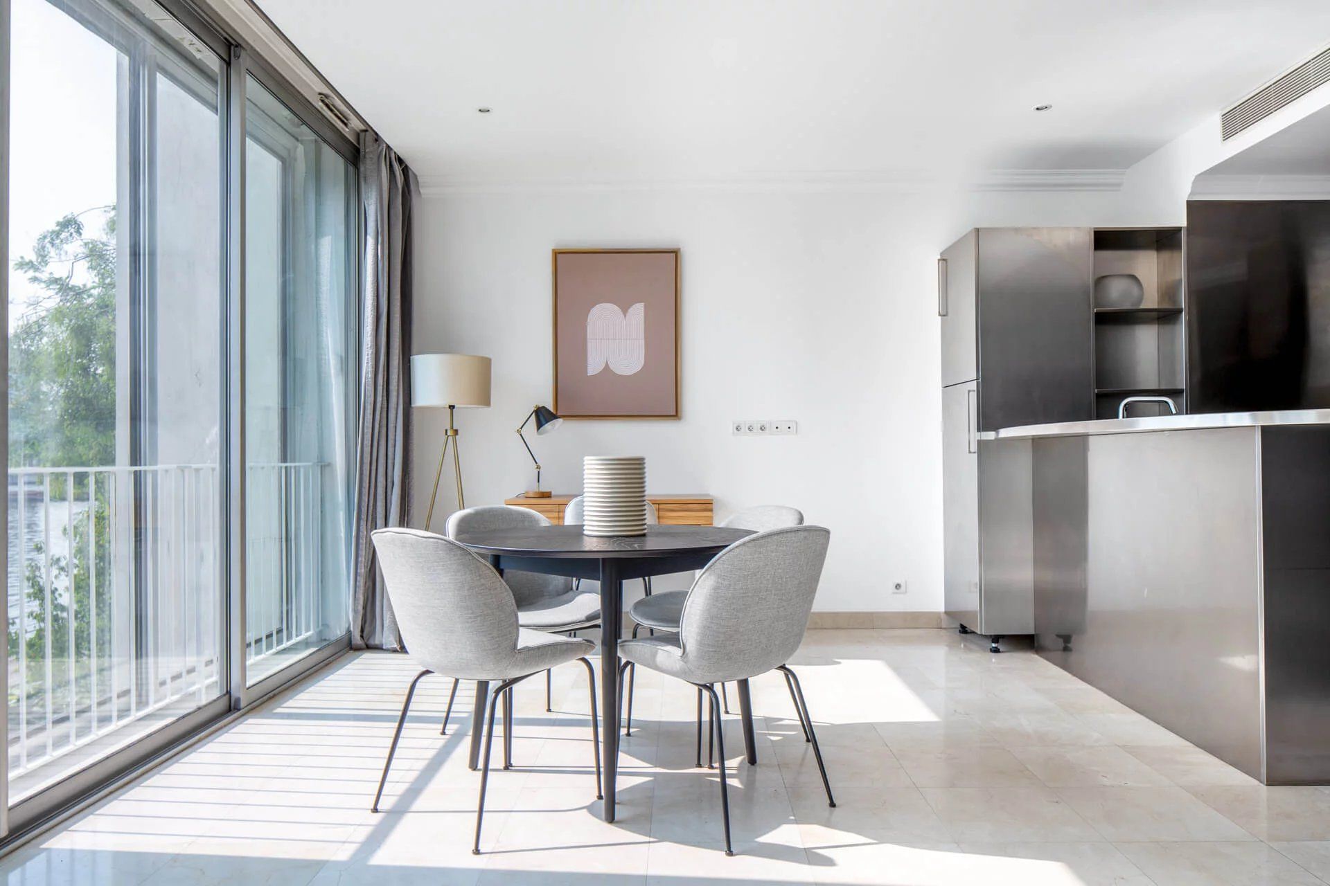 Condominio nel Issy-les-Moulineaux, Île-de-France 12544570