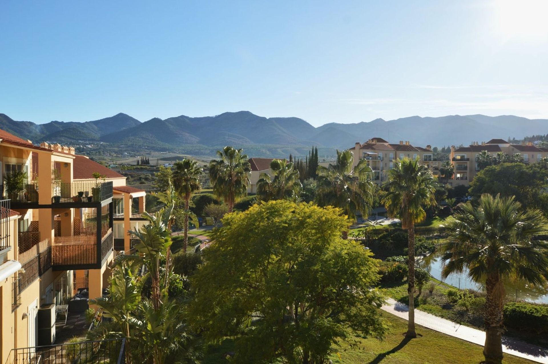 Condominium dans Alhaurín de la Torre, Andalusia 12545214