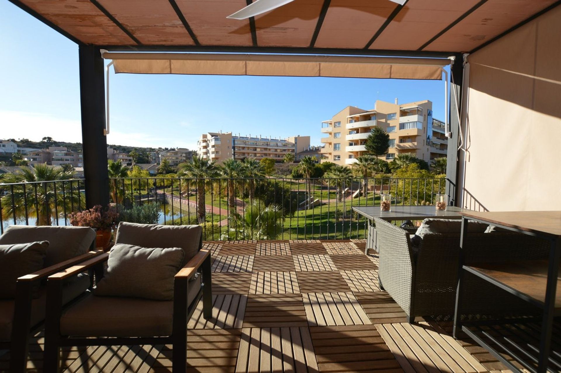 Condominium in Alhaurín de la Torre, Andalusia 12545214