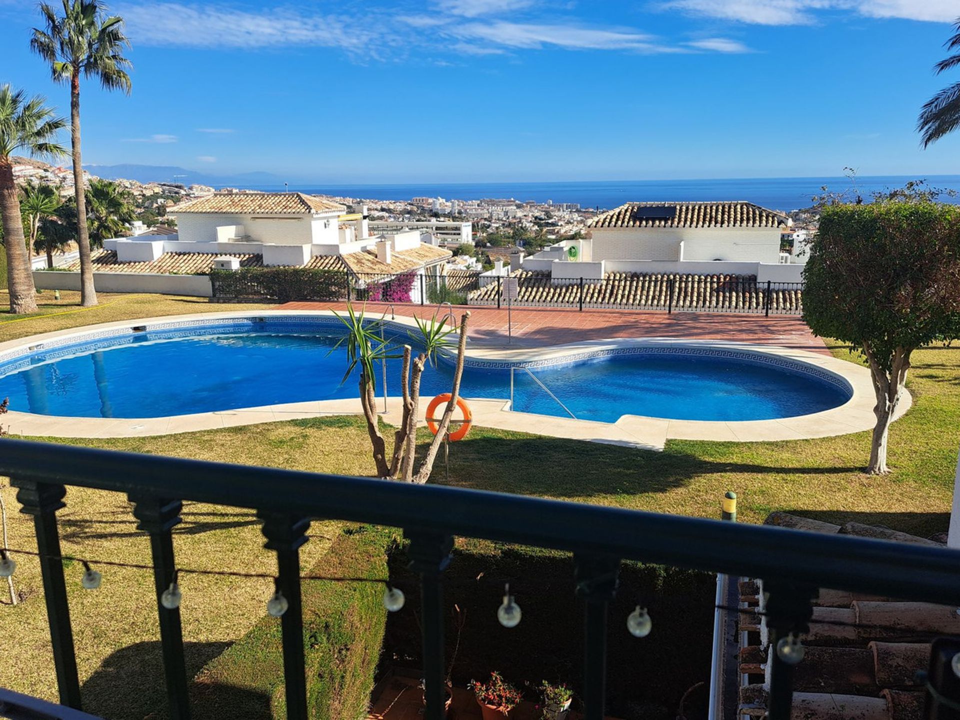 House in Benalmádena, Andalusia 12545243