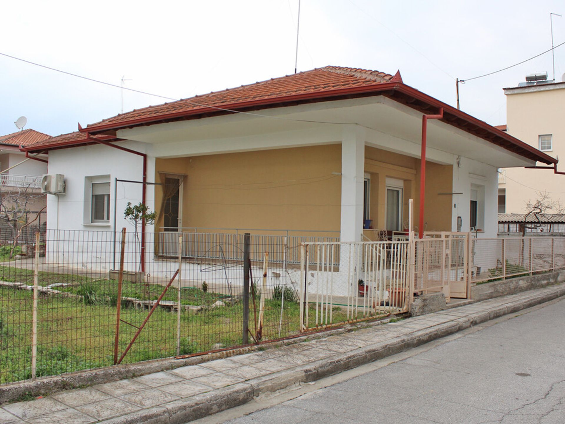 rumah dalam Katerini,  12545791