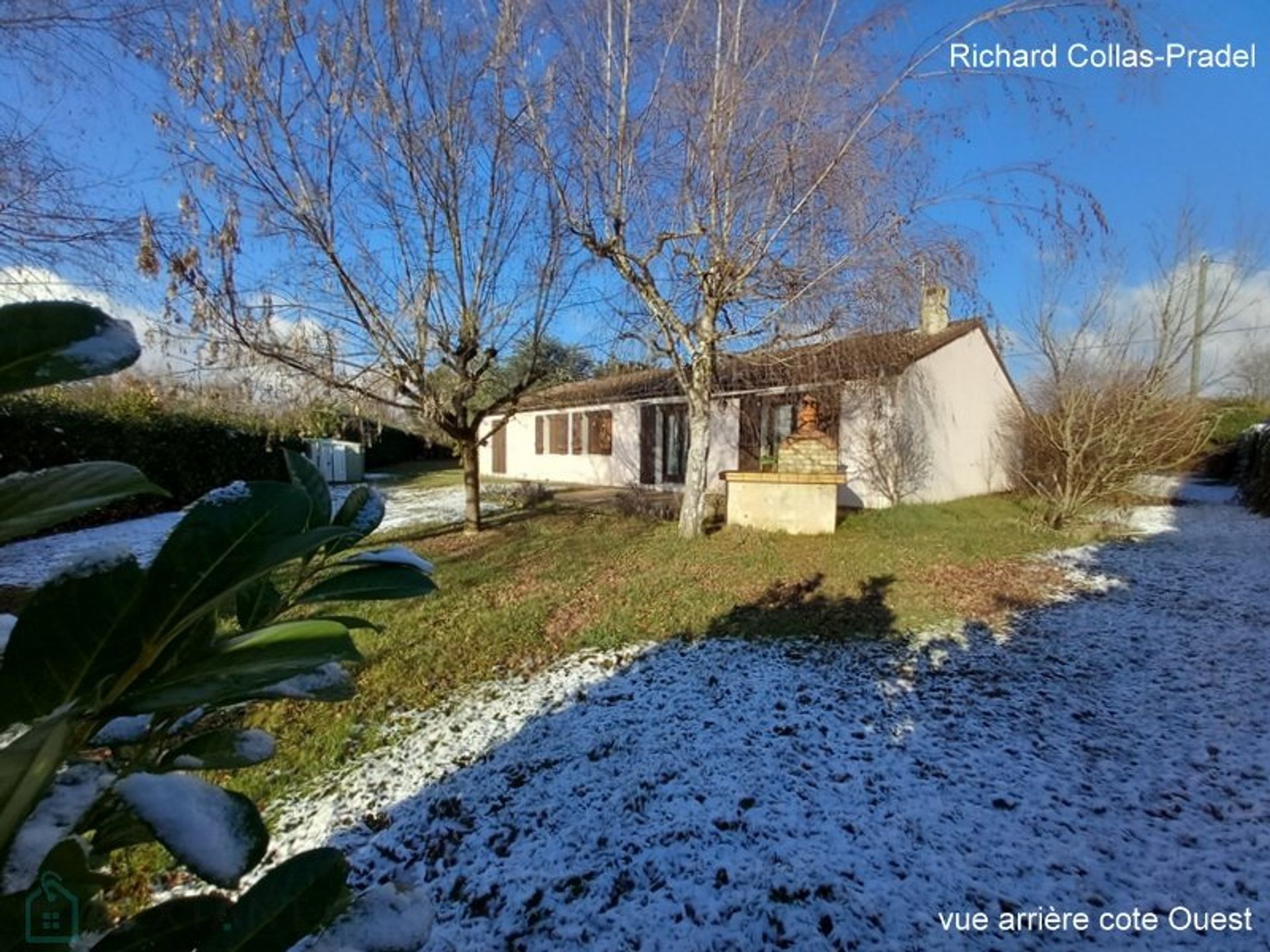 casa no Thiers, Auvergne-Rhône-Alpes 12546171