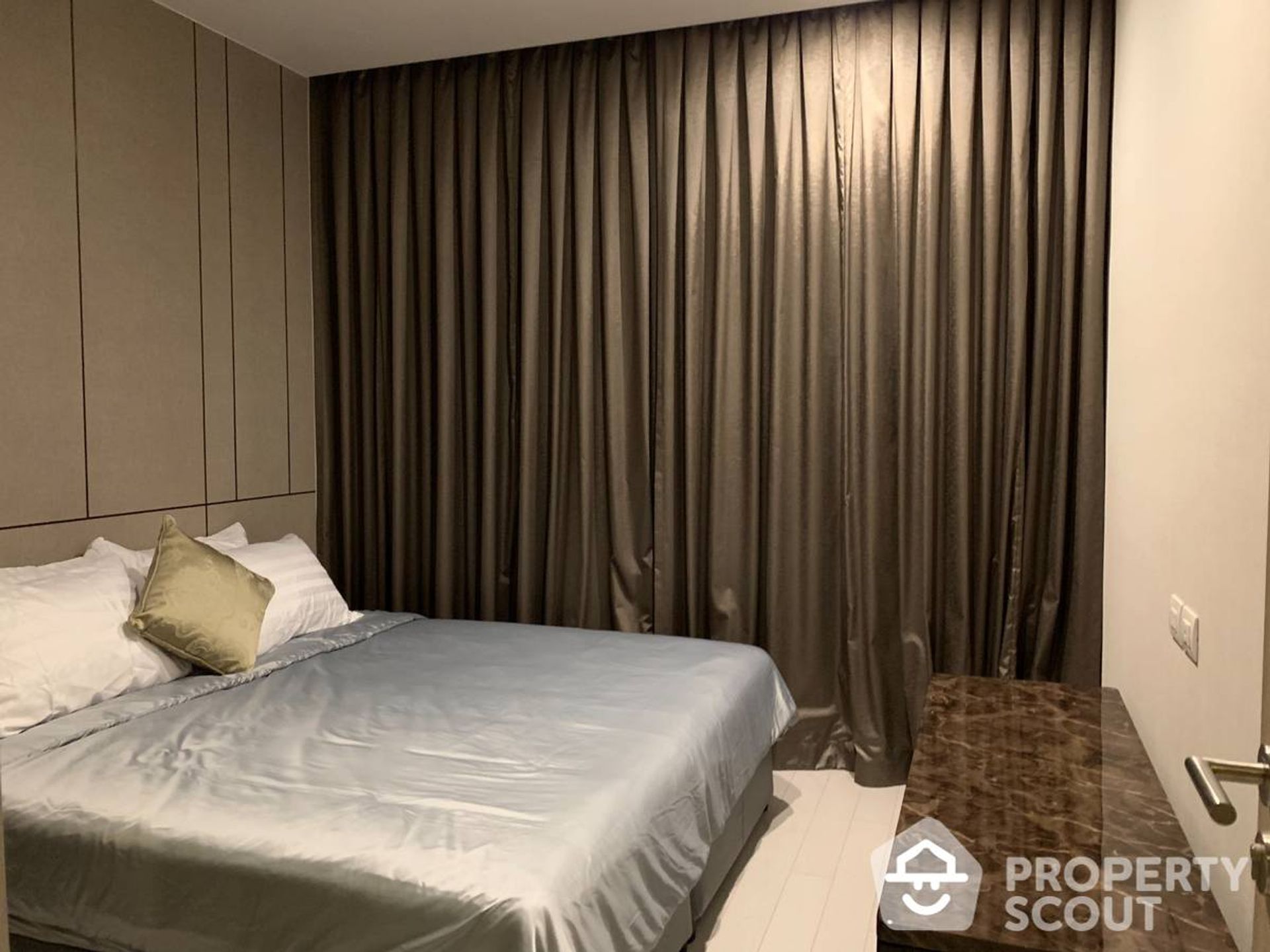 Condominio en Ratchathewi, Krung Thep Maha Nakhon 12546321