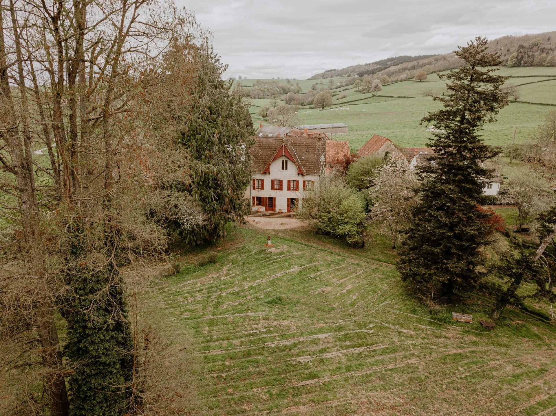 Altro nel La Chapelle-sous-Uchon, Borgogna-Franca Contea 12546493