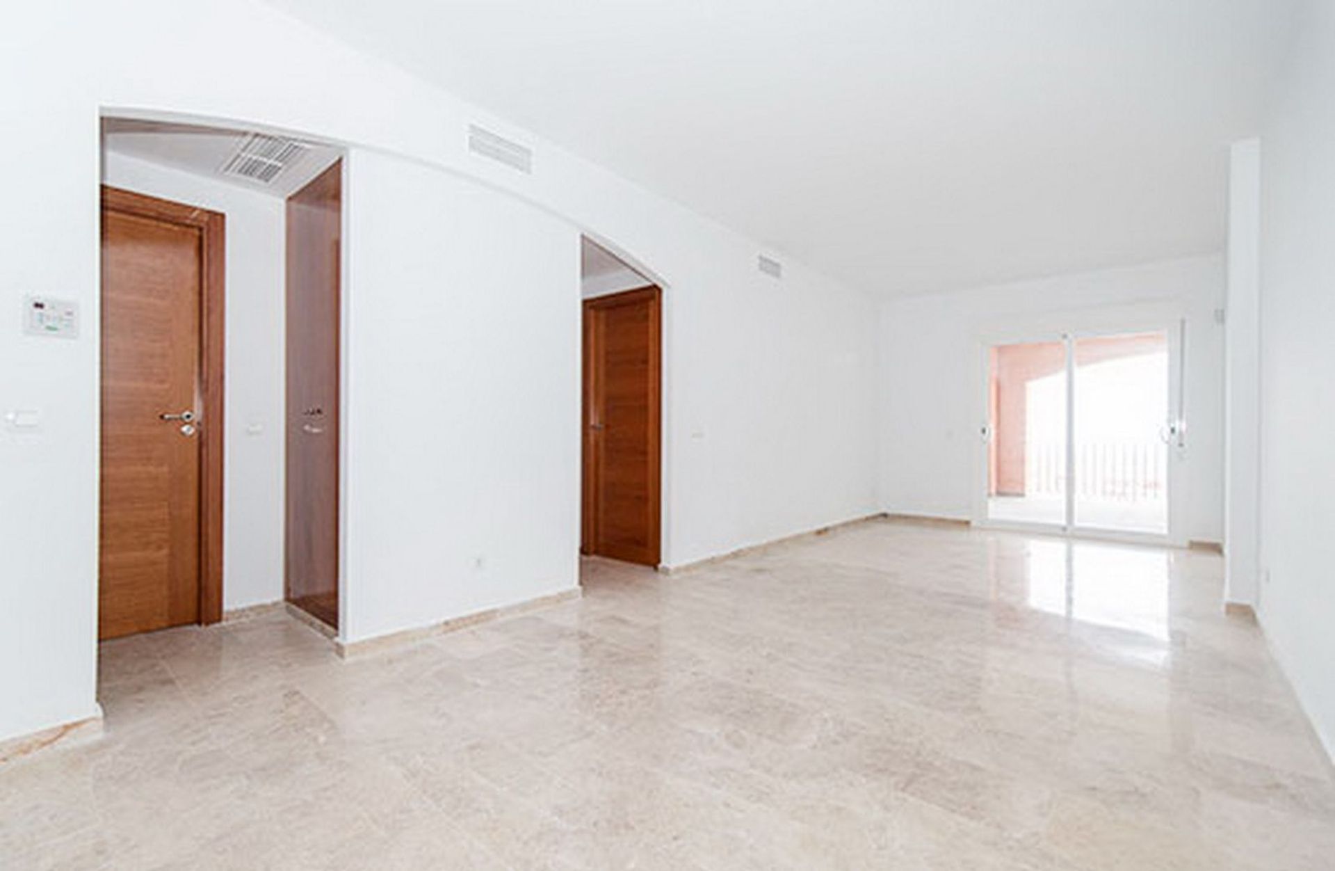 Condominium in Manilva, Andalucía 12546605