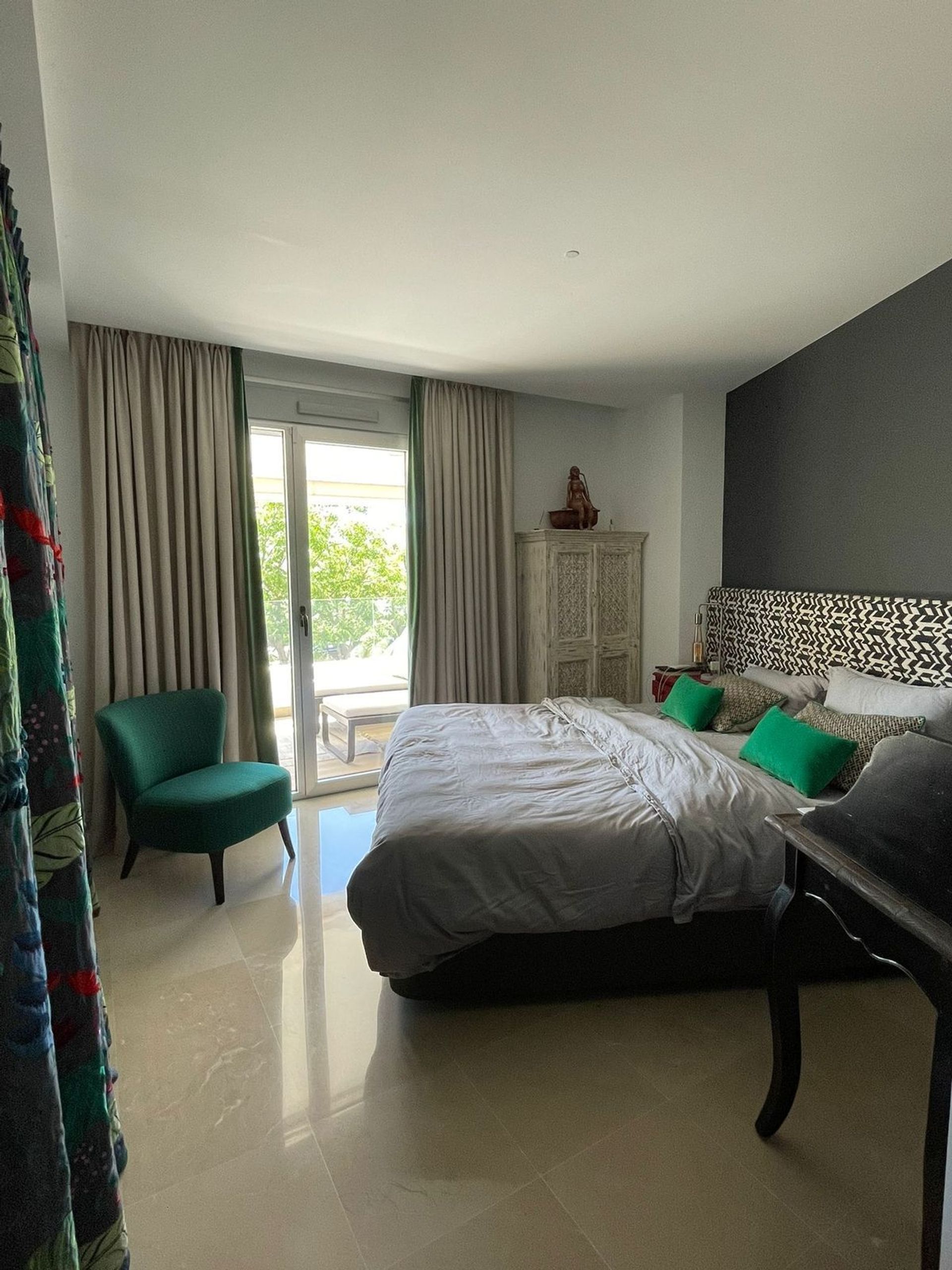 Condominium dans Estepona, Andalucía 12546625