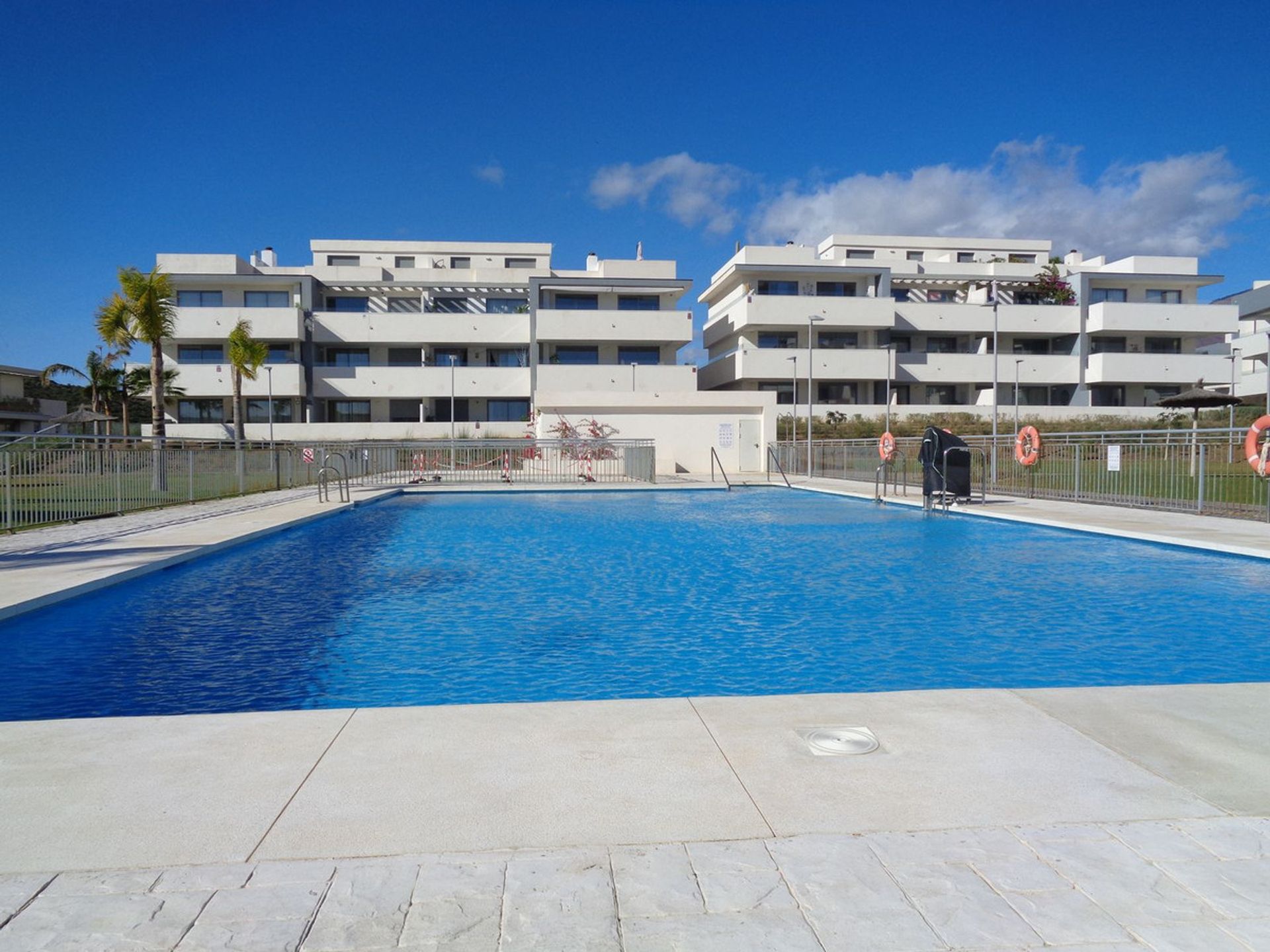 Condominium in Estepona, Andalusia 12547057