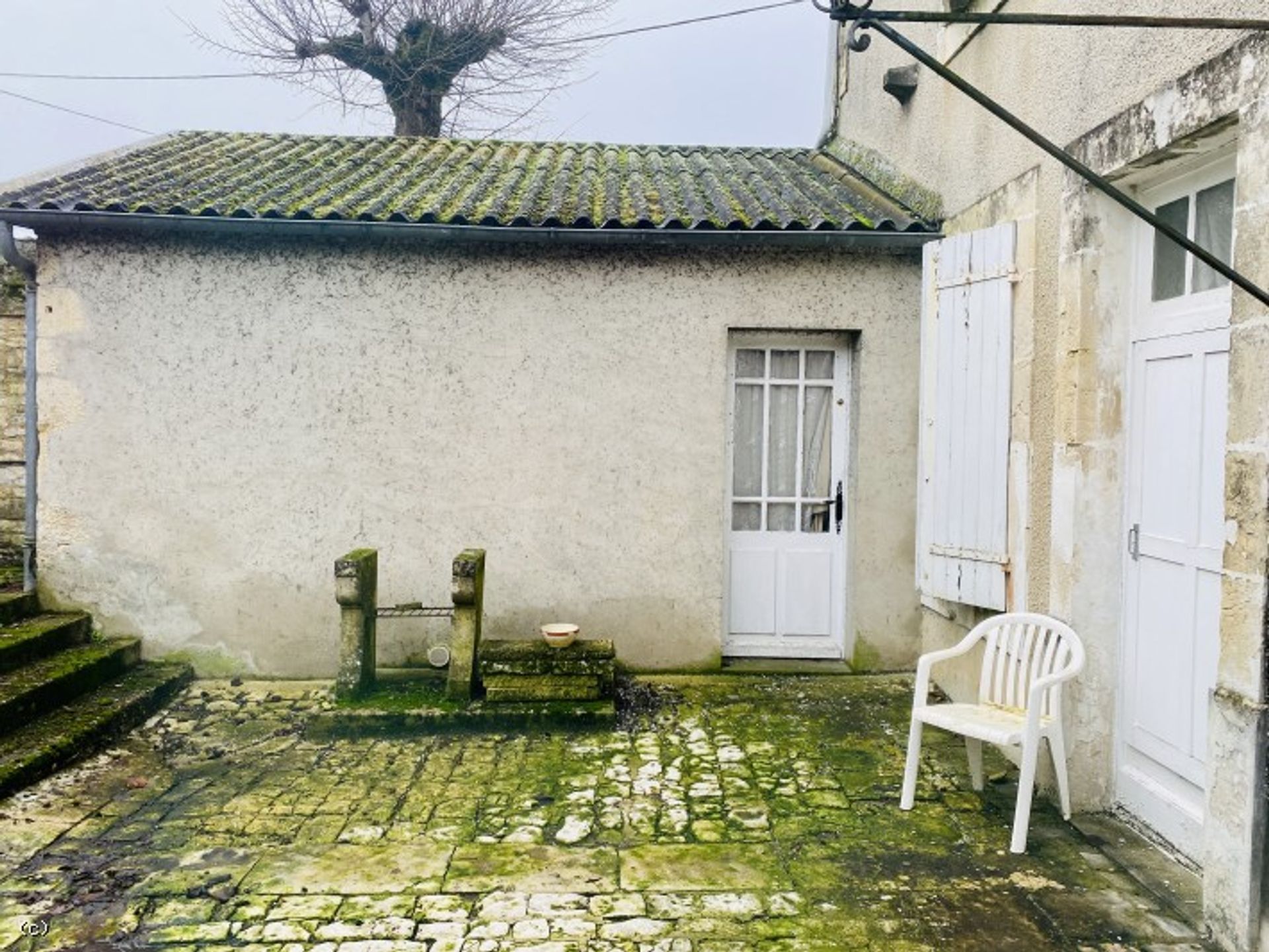 Huis in Ruffec, Nouvelle-Aquitaine 12547159