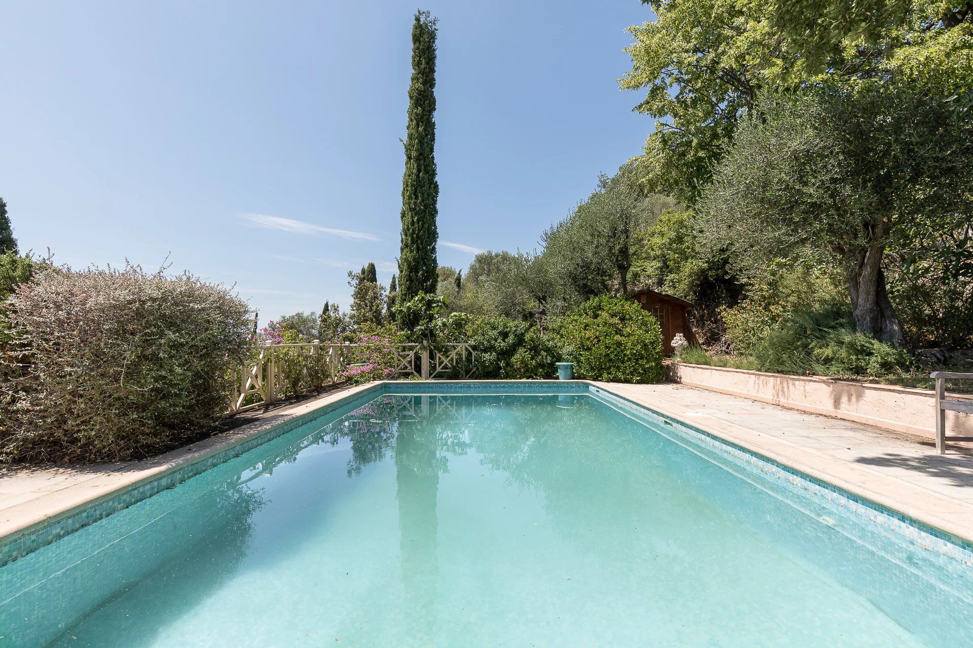 House in Le Tignet, Provence-Alpes-Cote d'Azur 12547200