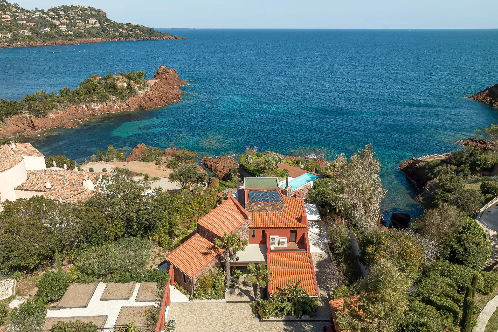 Hus i Theoule-sur-Mer, Provence-Alpes-Cote d'Azur 12547202