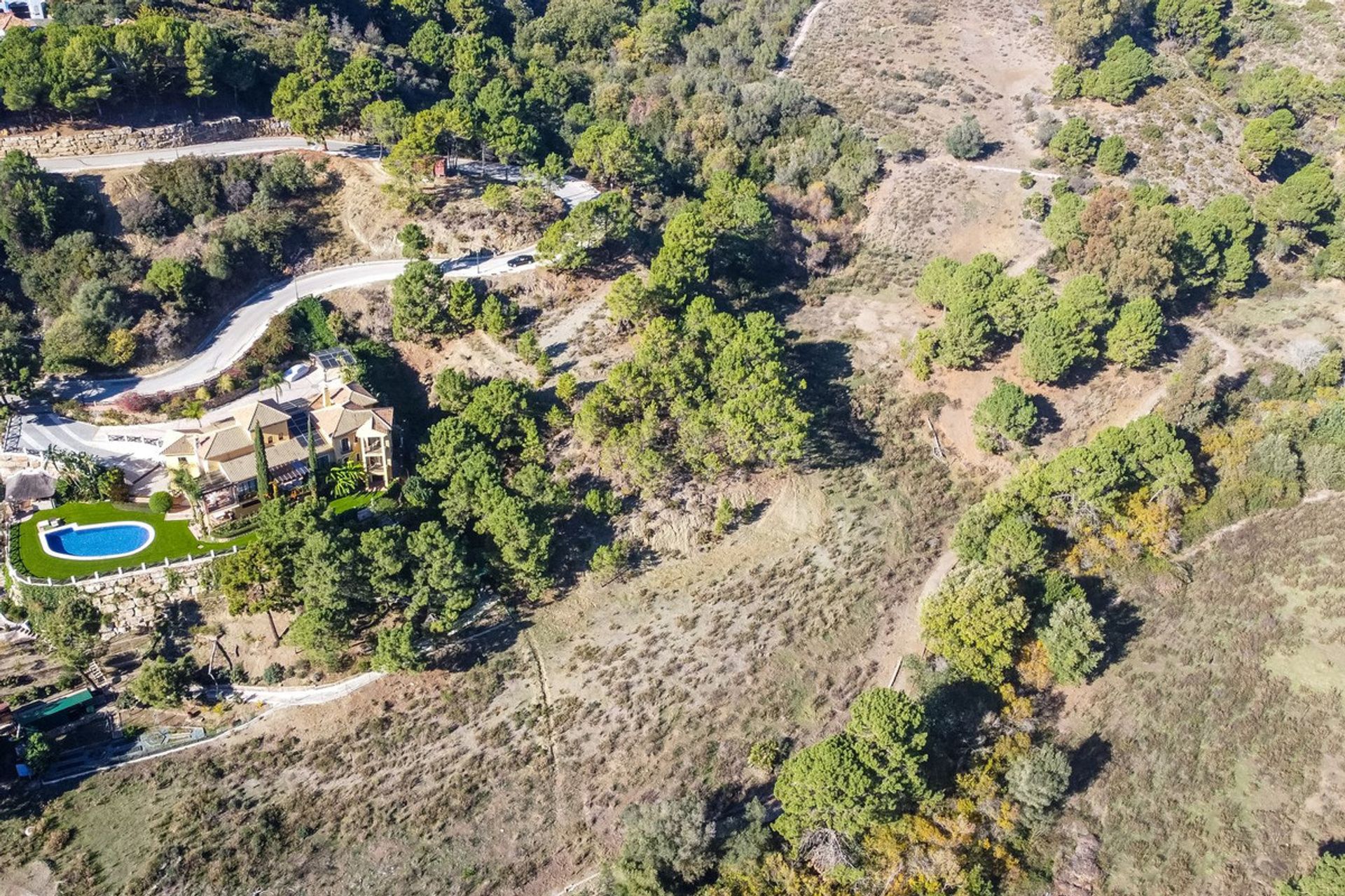 Land in Benahavis, Andalusië 12547411