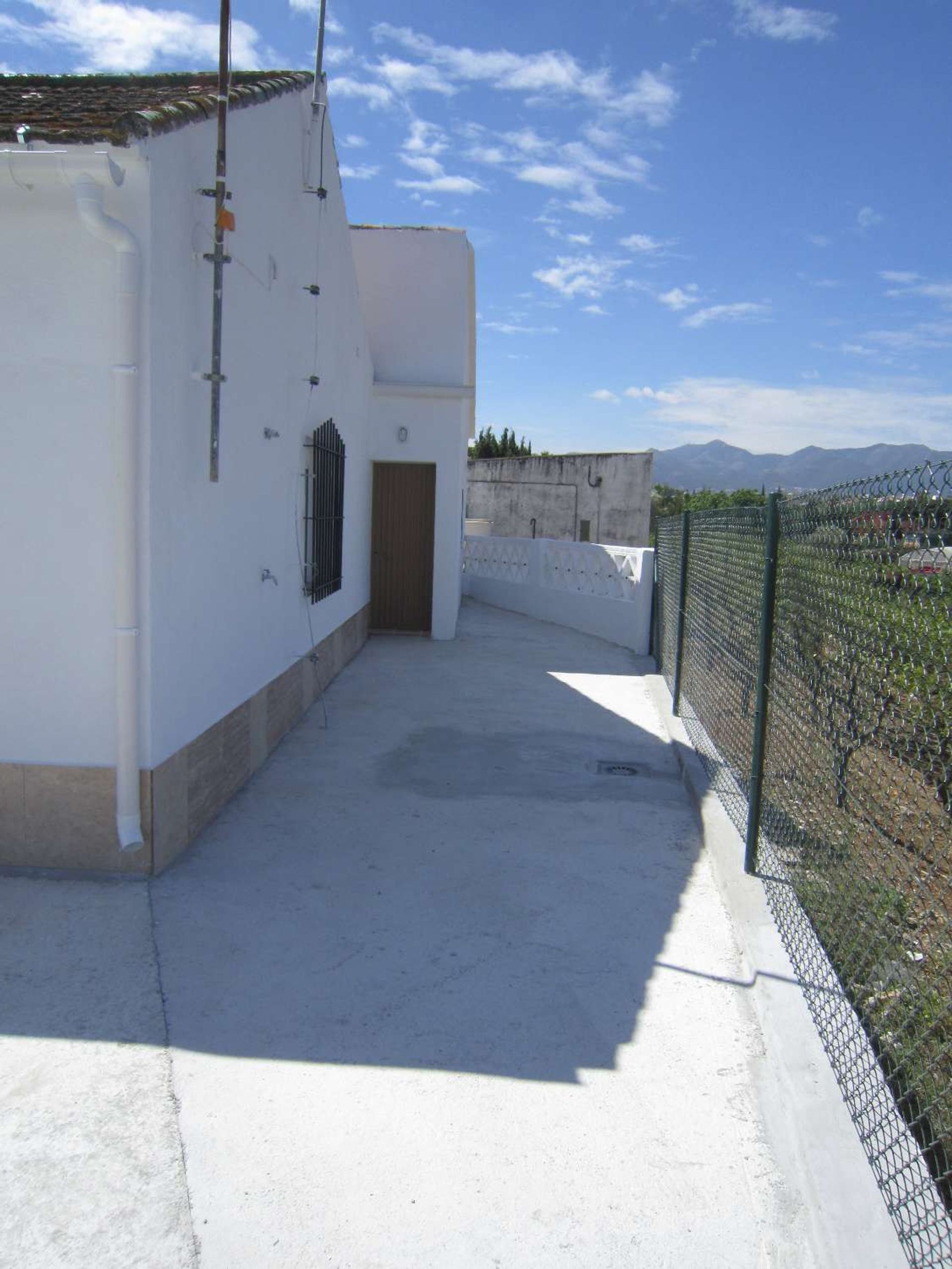 rumah dalam Alhaurín de la Torre, Andalusia 12547473