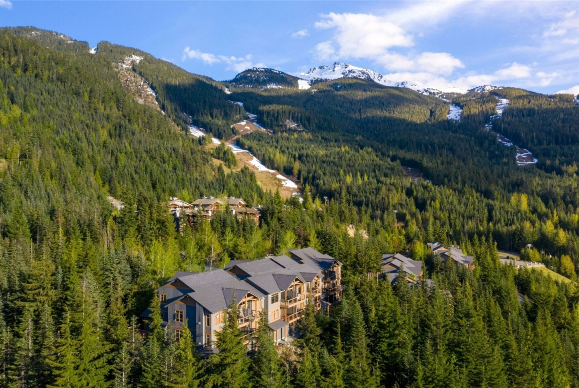 жилой дом в Whistler, British Columbia 12547869