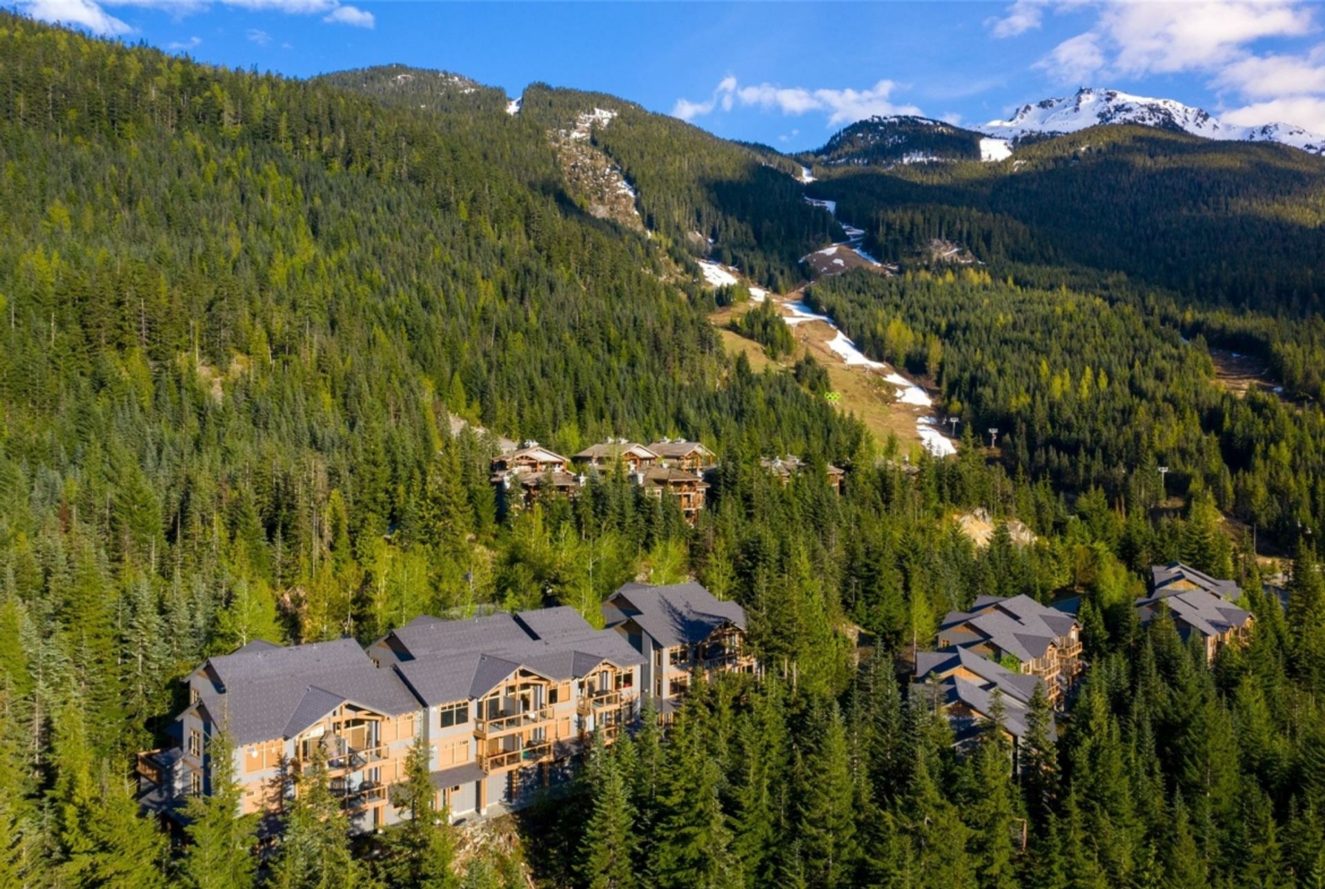 жилой дом в Whistler, British Columbia 12547869