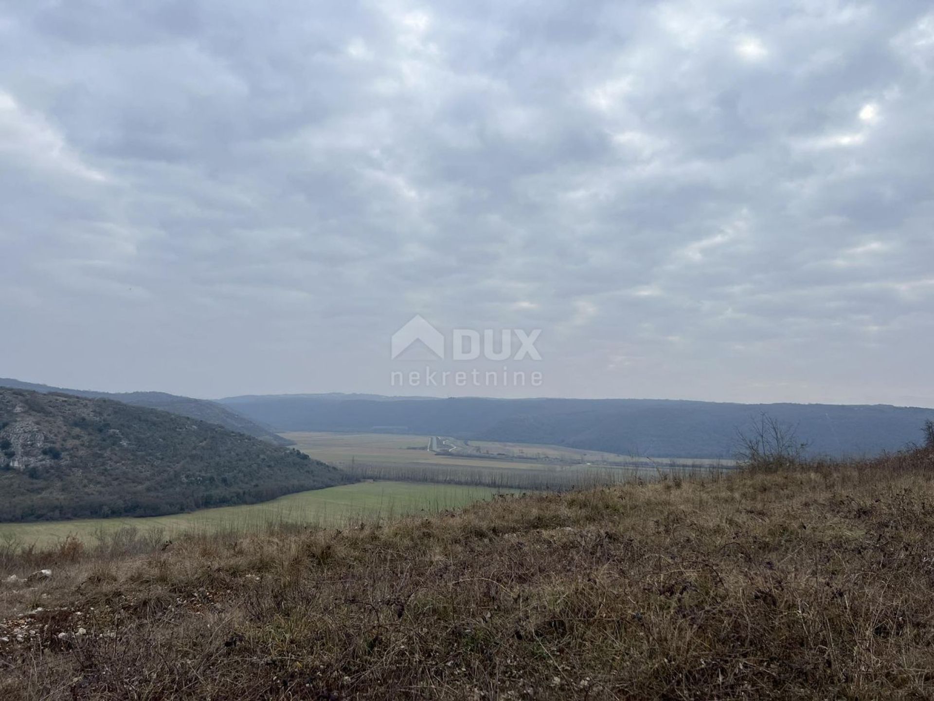 Land in Brtonigla, Istarska Zupanija 12547987