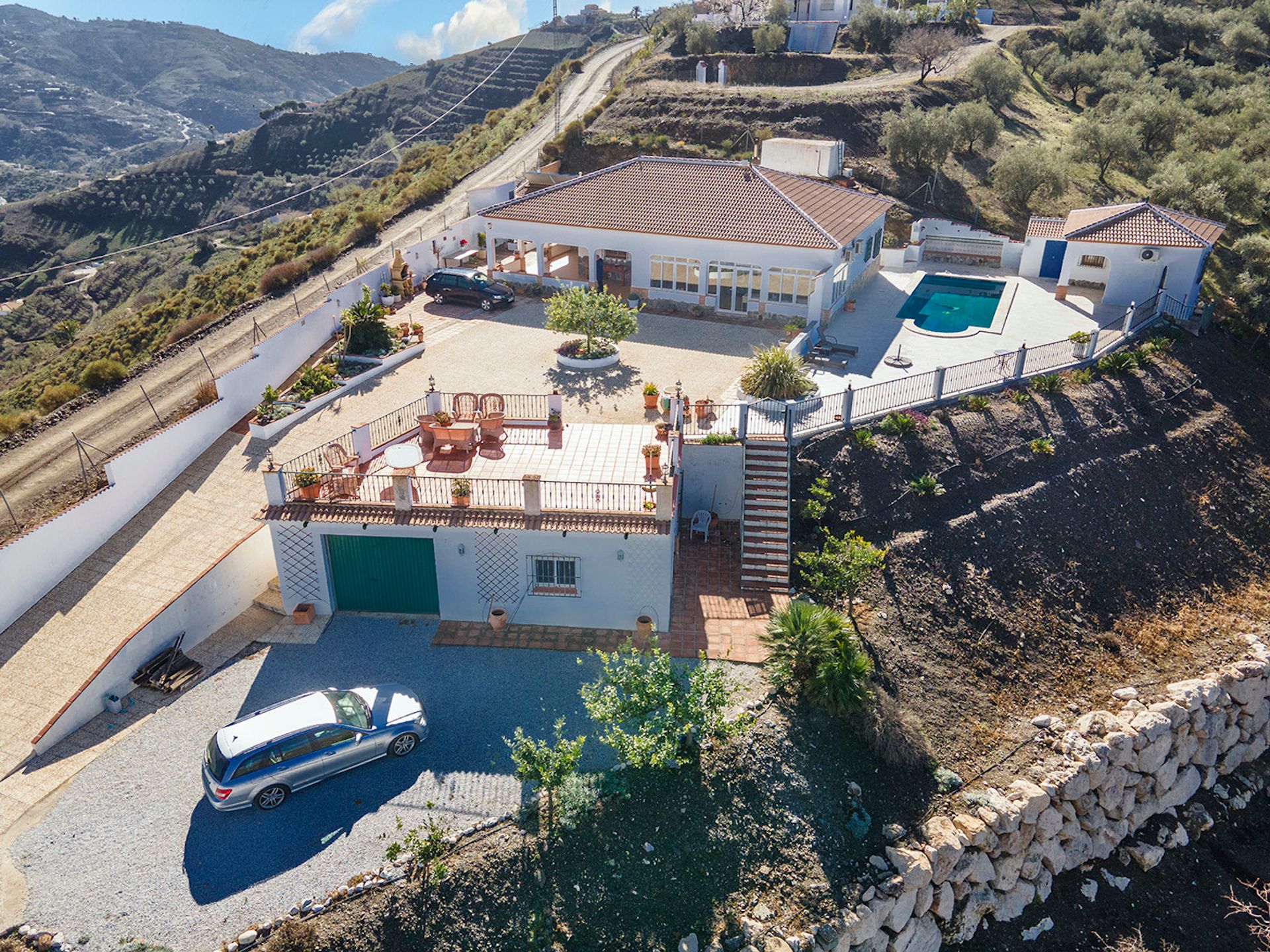 房子 在 Canillas de Albaida, Andalucía 12548098