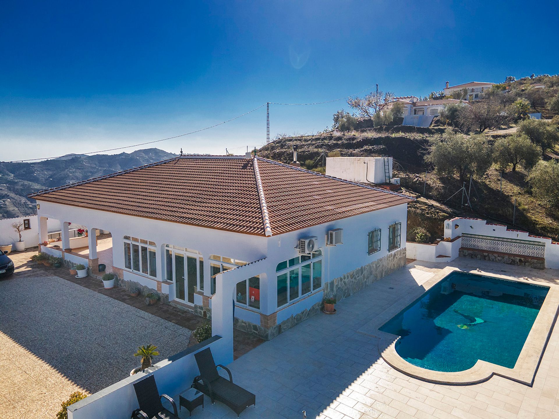 rumah dalam Canillas de Albaida, Andalusia 12548098