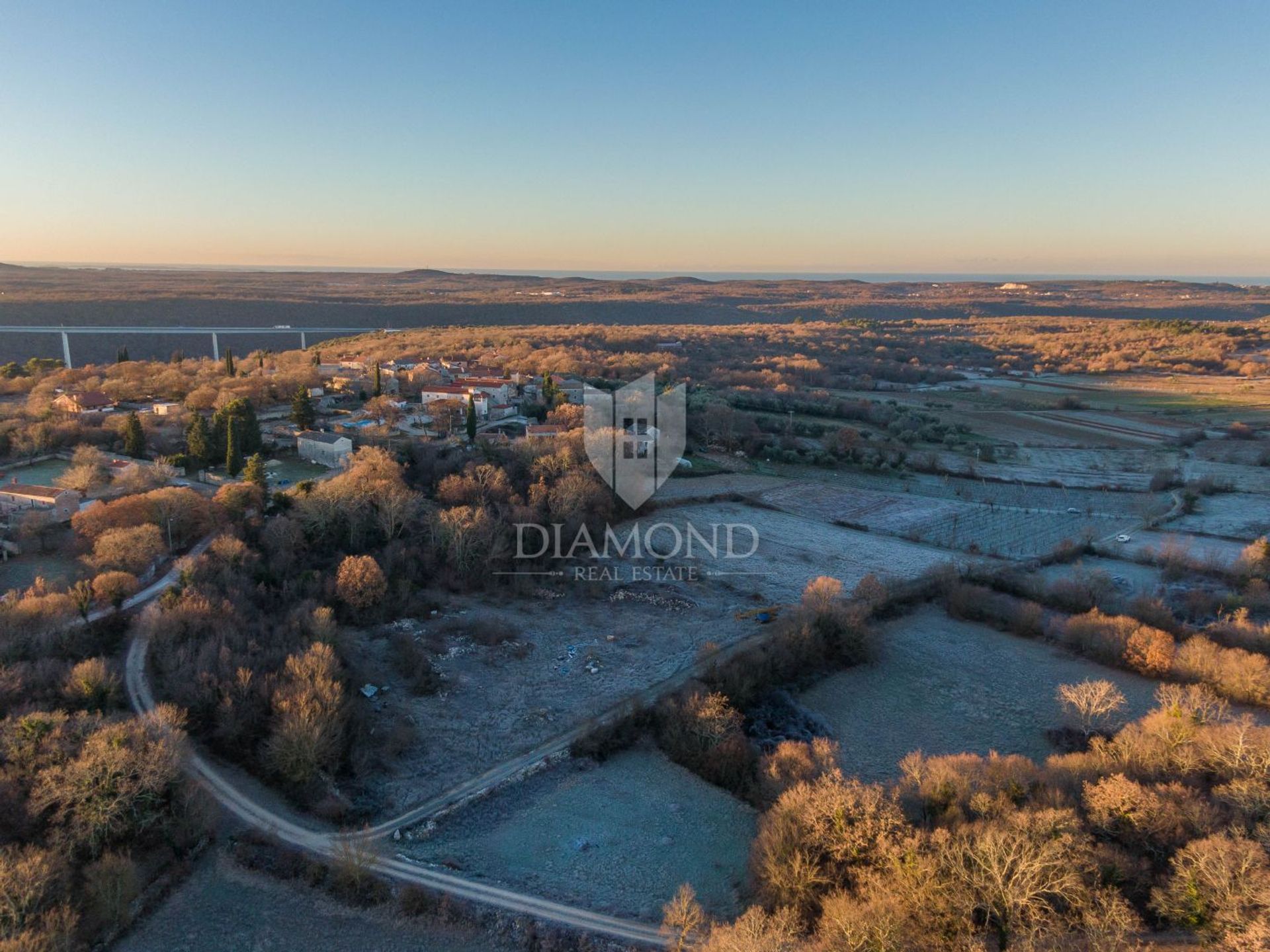 Land in Kanfanar, Istarska Zupanija 12548228