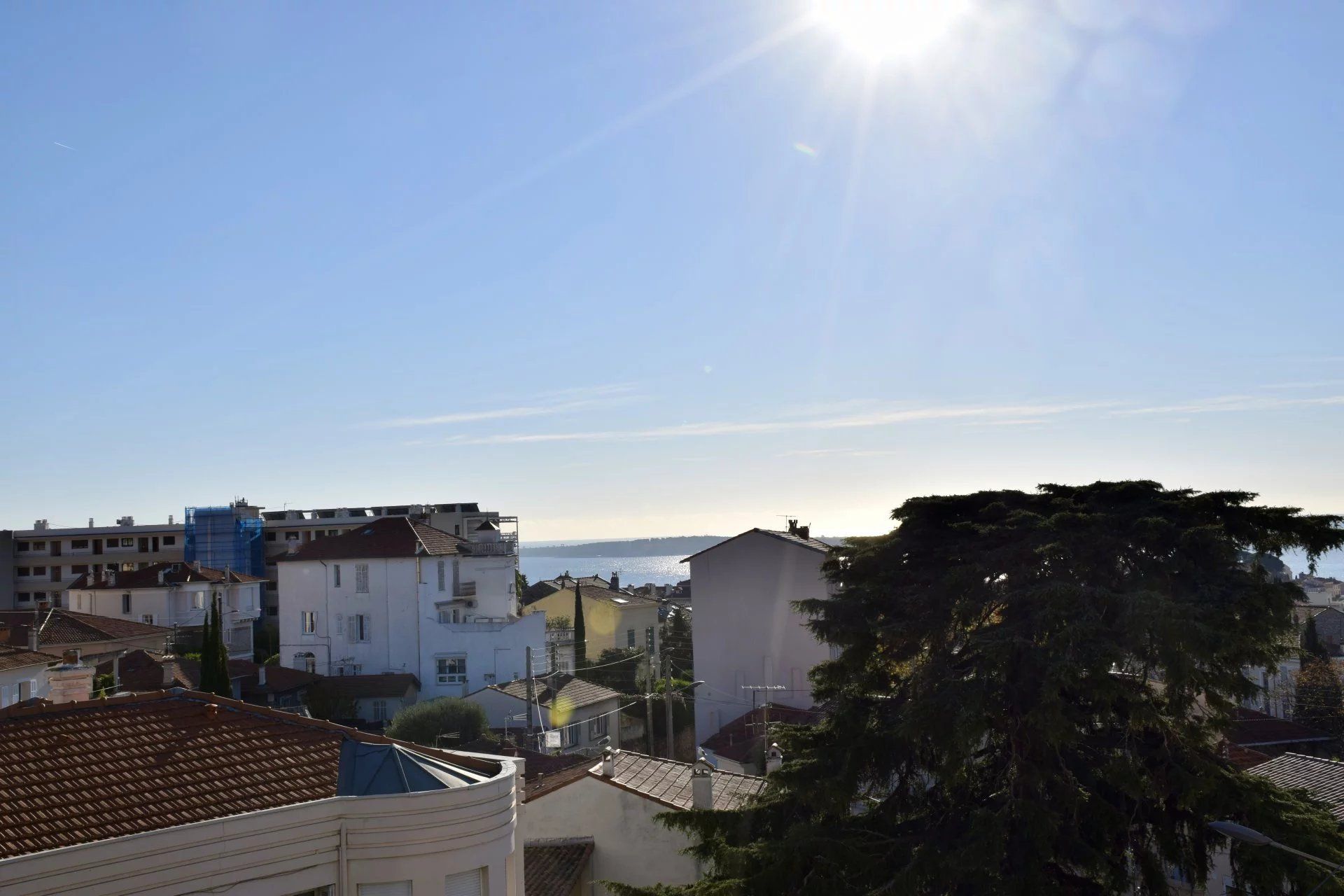 Condominium in Cannes, Provence-Alpes-Cote d'Azur 12548683