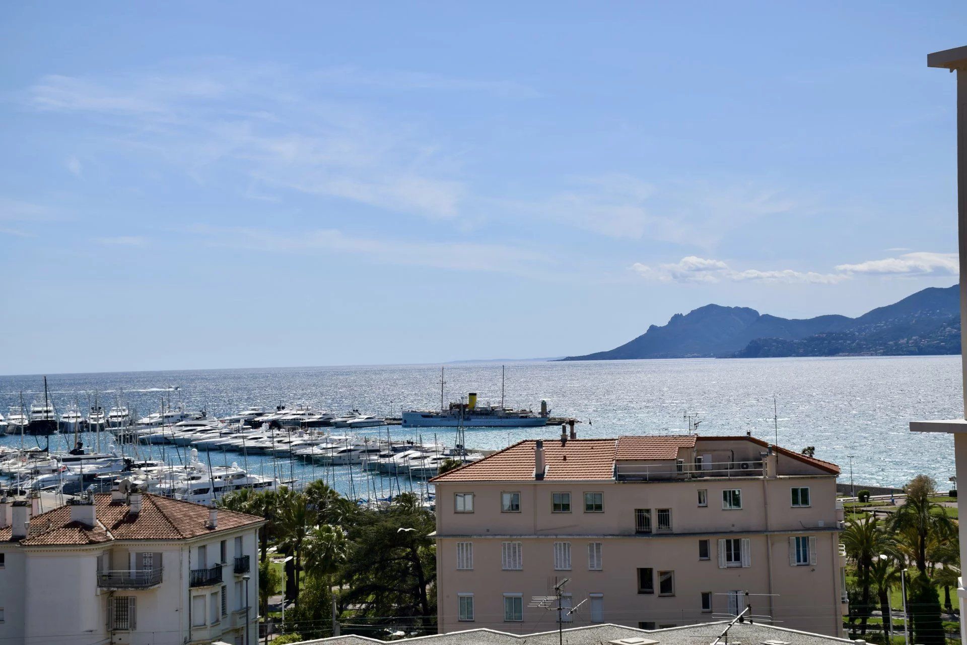 Eigentumswohnung im Cannes, Alpes-Maritimes 12548688