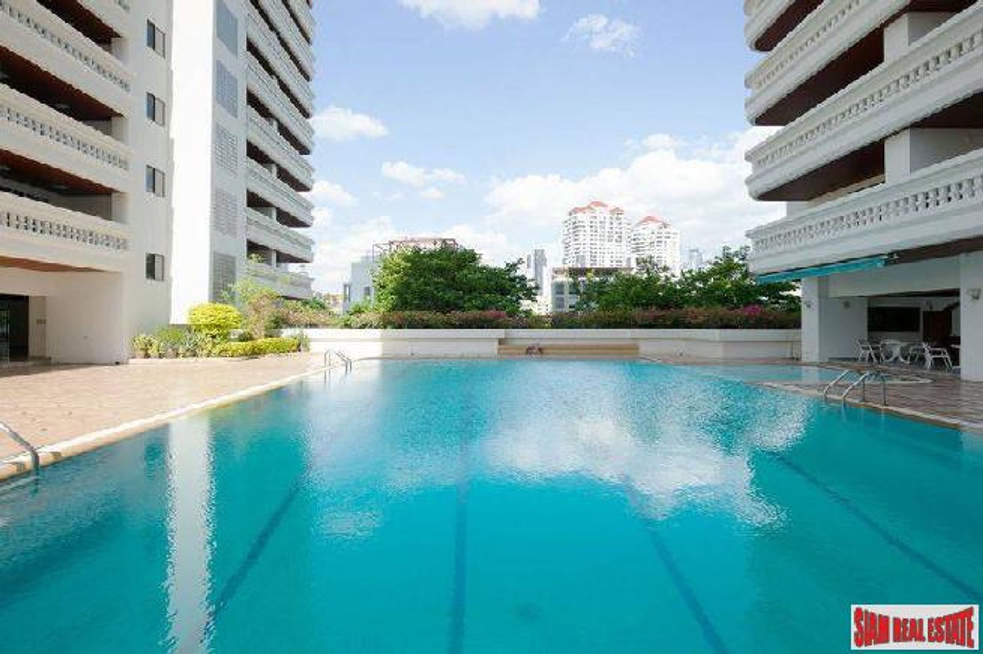 Condominium dans Watthana, Krung Thep Maha Nakhon 12549317