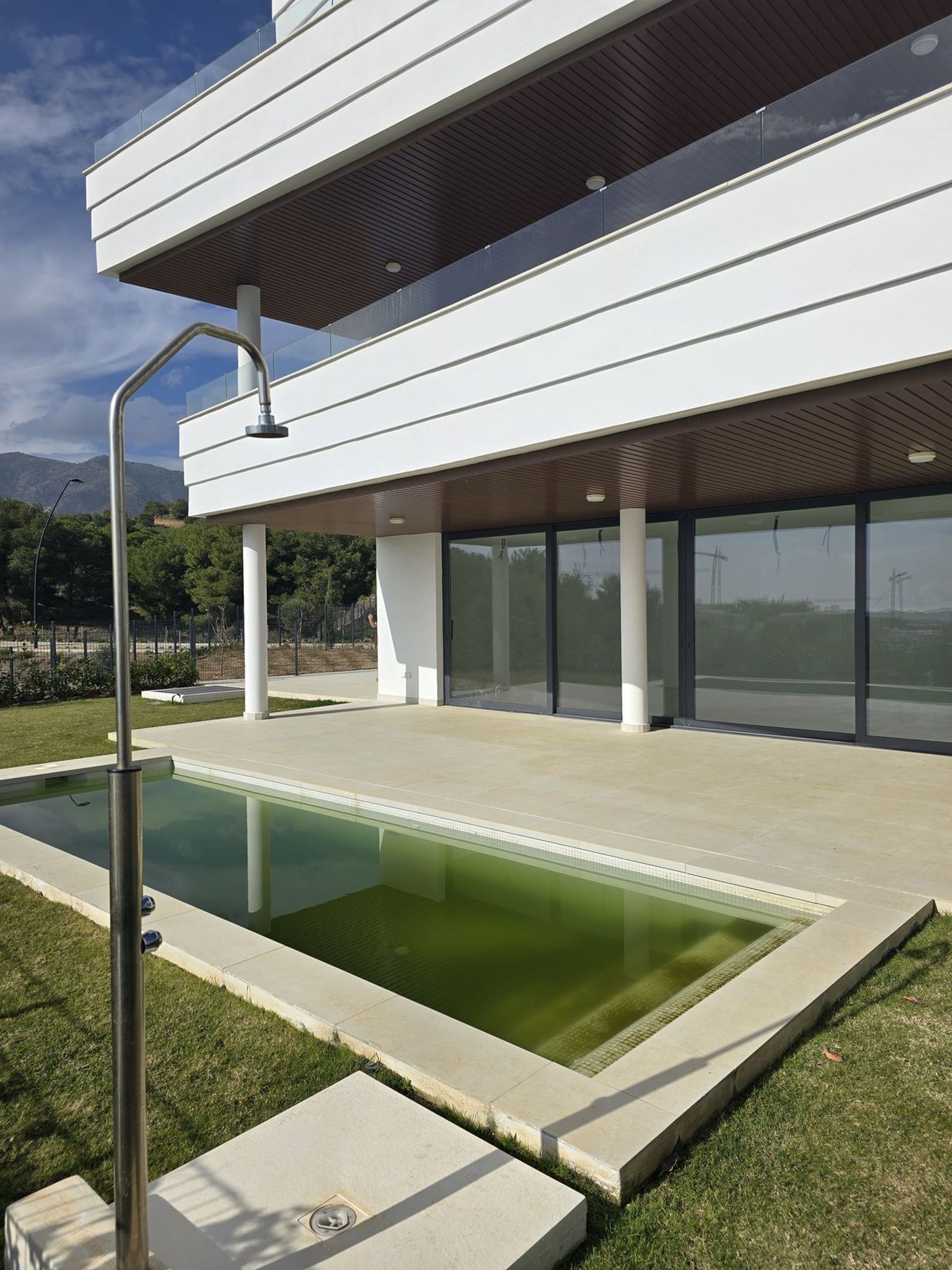 Condominium in Fuengirola, Andalusia 12549455