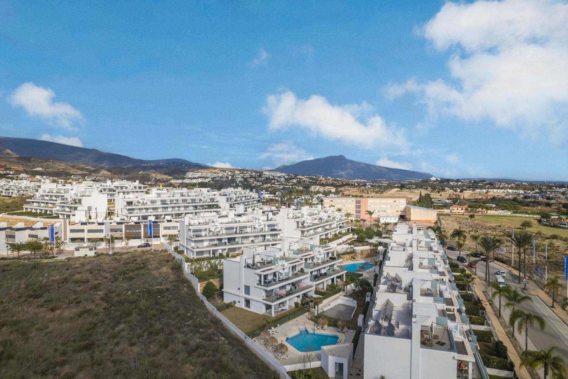 Condominium in Marbella, Andalusia 12549482