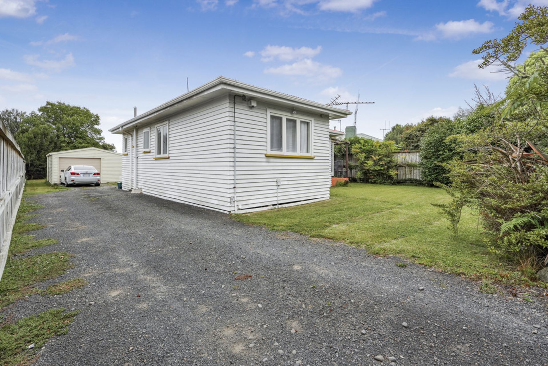 Condominium in Hamilton, Waikato 12549602