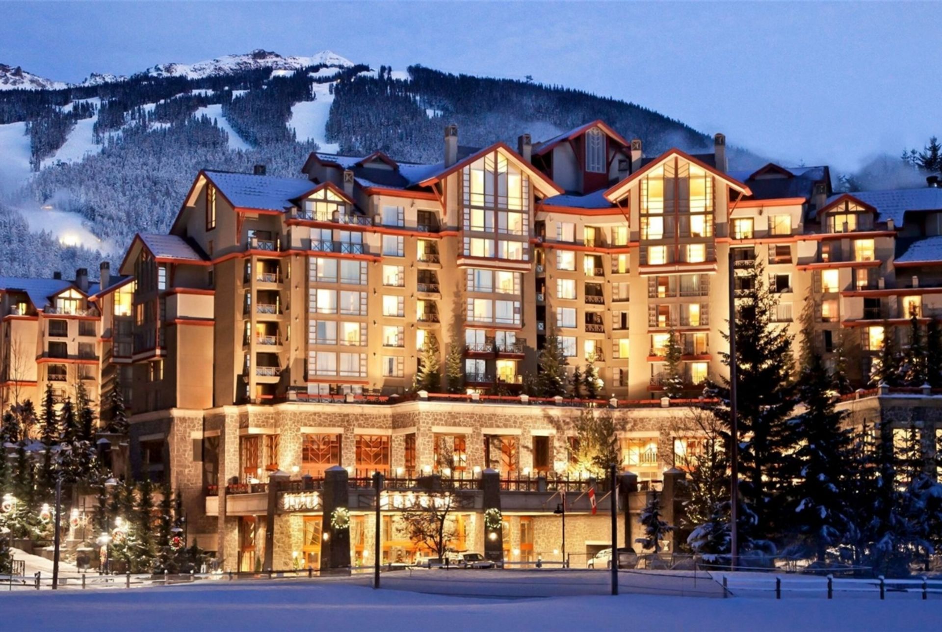 सम्मिलित में Whistler, British Columbia 12549686