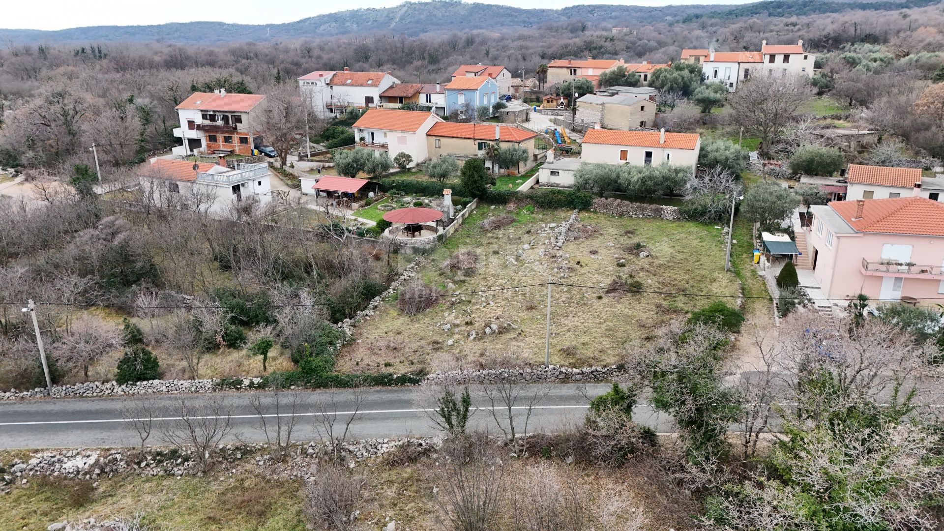 Tanah dalam Vrbnik, Primorsko-Goranska Zupanija 12549794