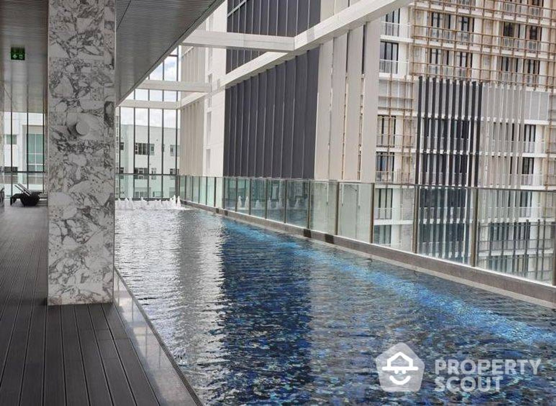 Condominio nel Khlong Toei, Krung Thep Maha Nakhon 12550232