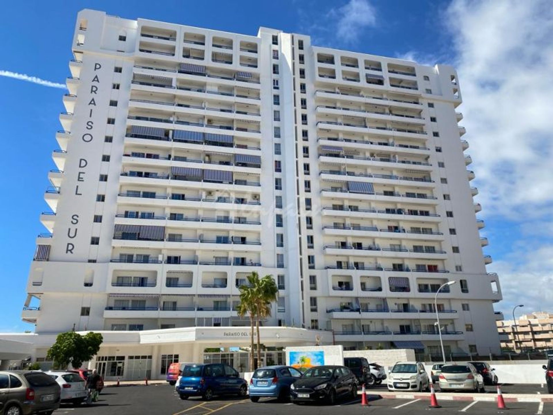 Condominium in Adeje, Canarias 12551049