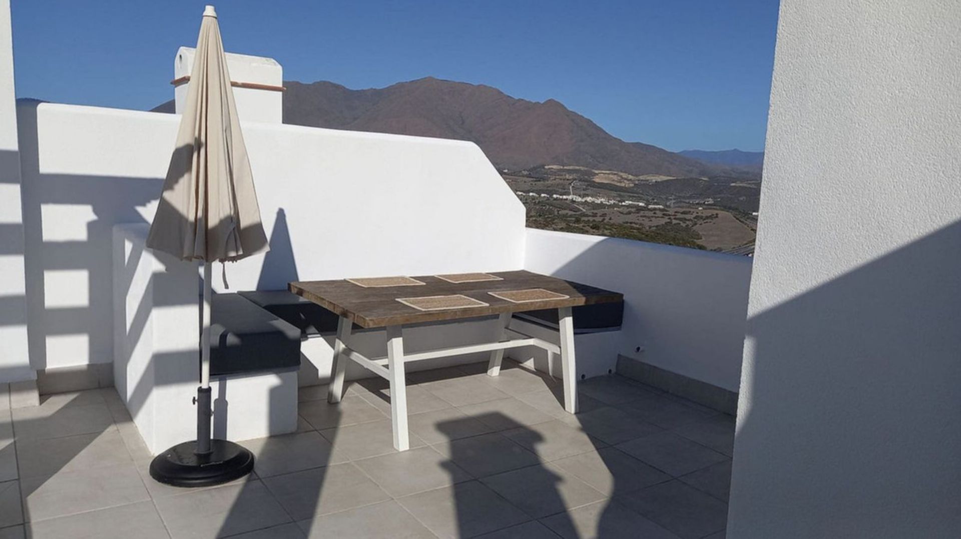 Condominium in Casares, Andalusia 12551154