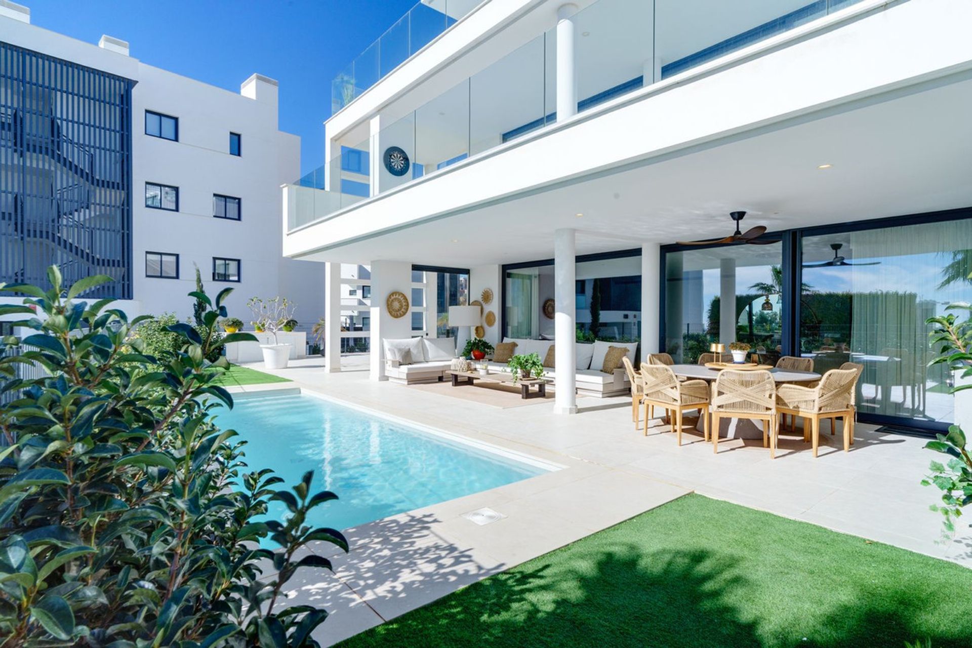 Condominium dans Benalmádena, Andalousie 12551204