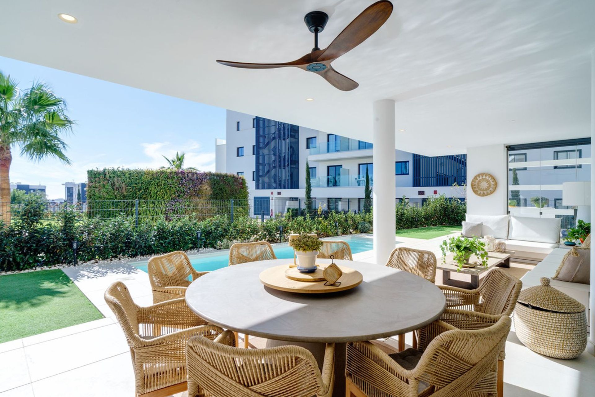 Condominium dans Benalmádena, Andalousie 12551204