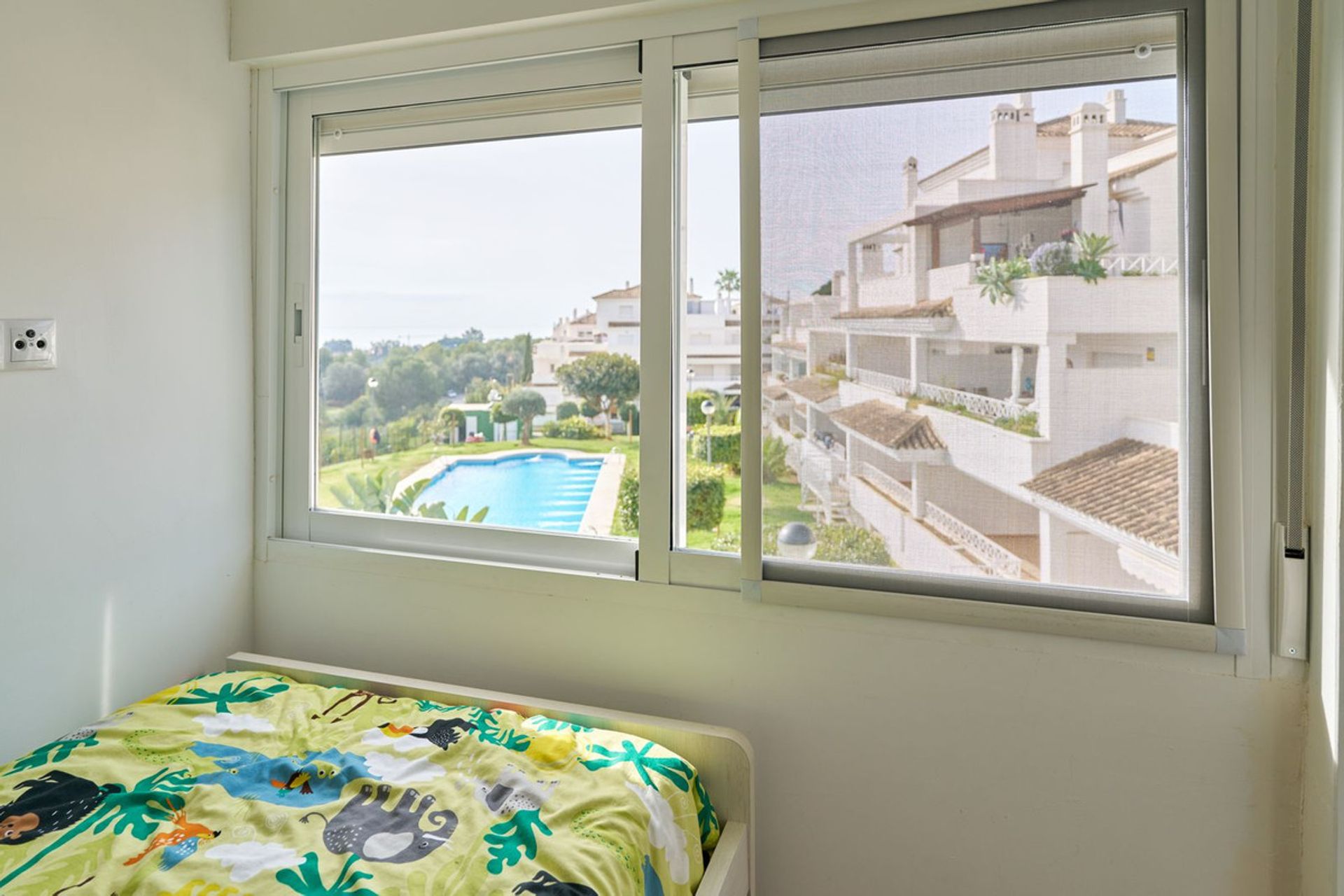 Condominium in , Andalucía 12551551