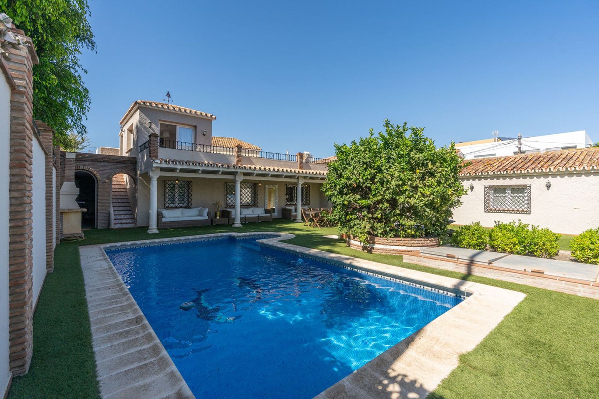 Casa nel San Pedro de Alcántara, Andalusia 12551839